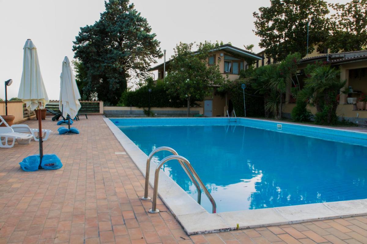 Rea Villa photo 3