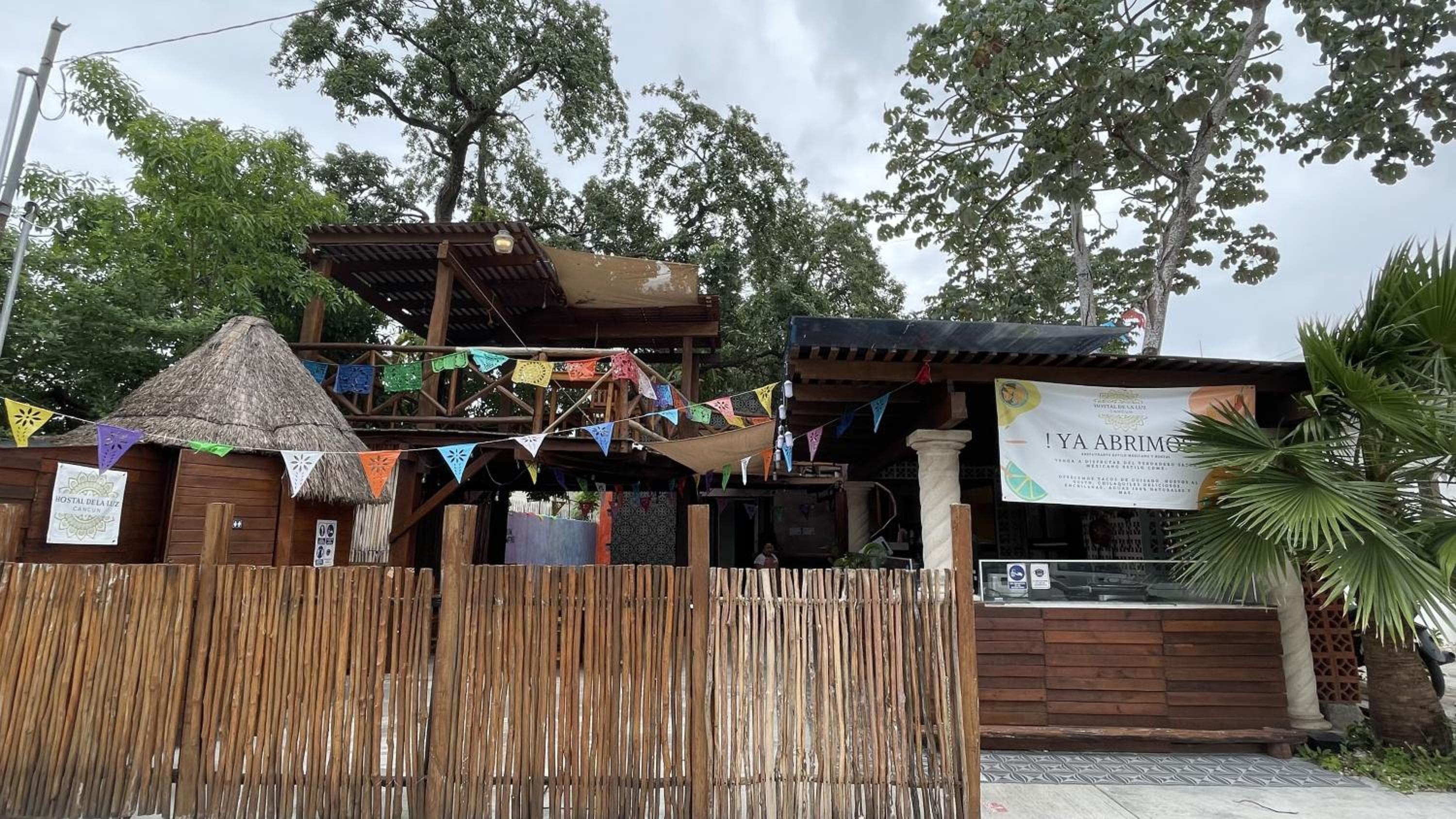 La Luz Hostal Cancun