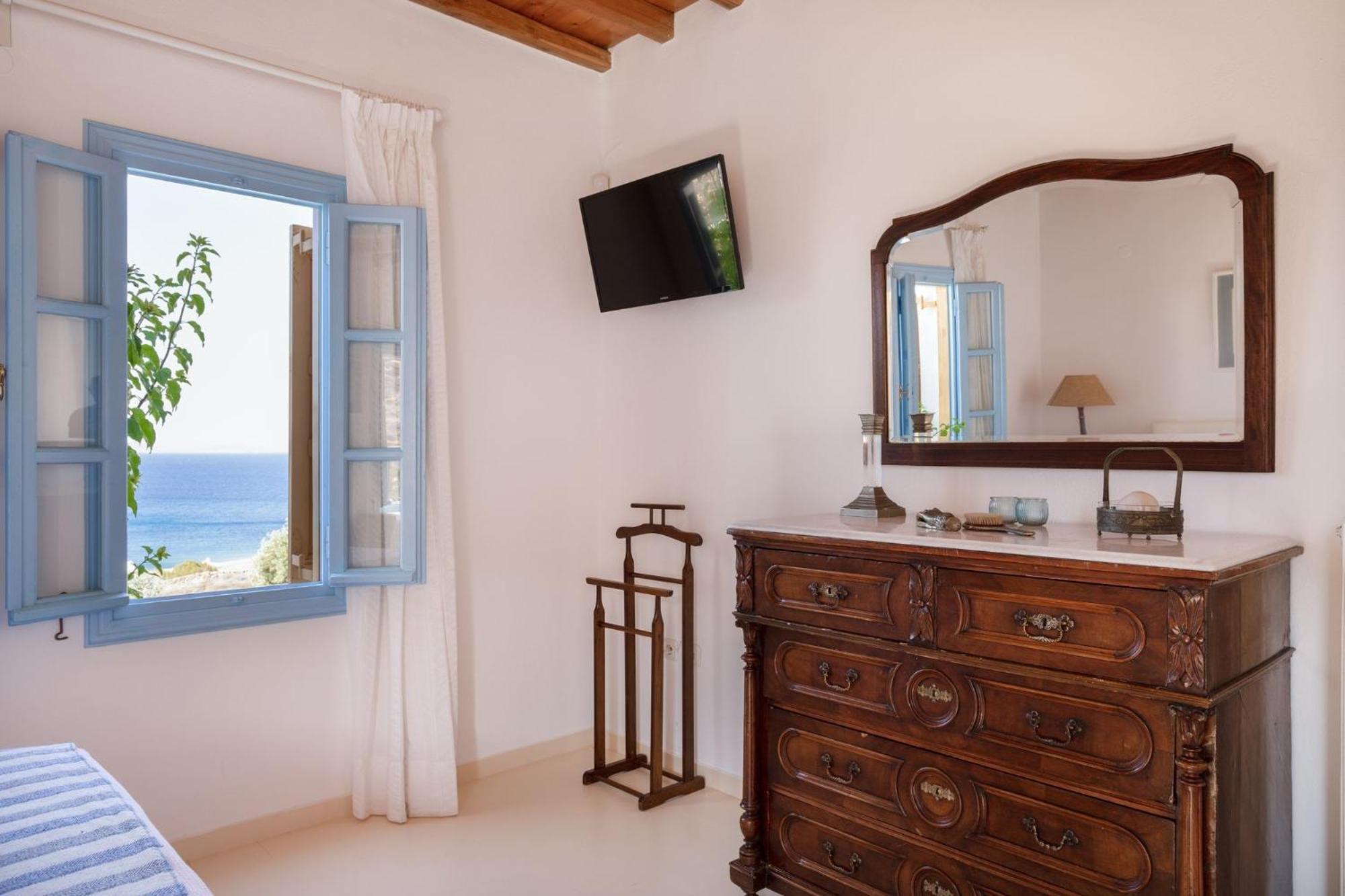 Anerousses Mykonian Traditional Houses