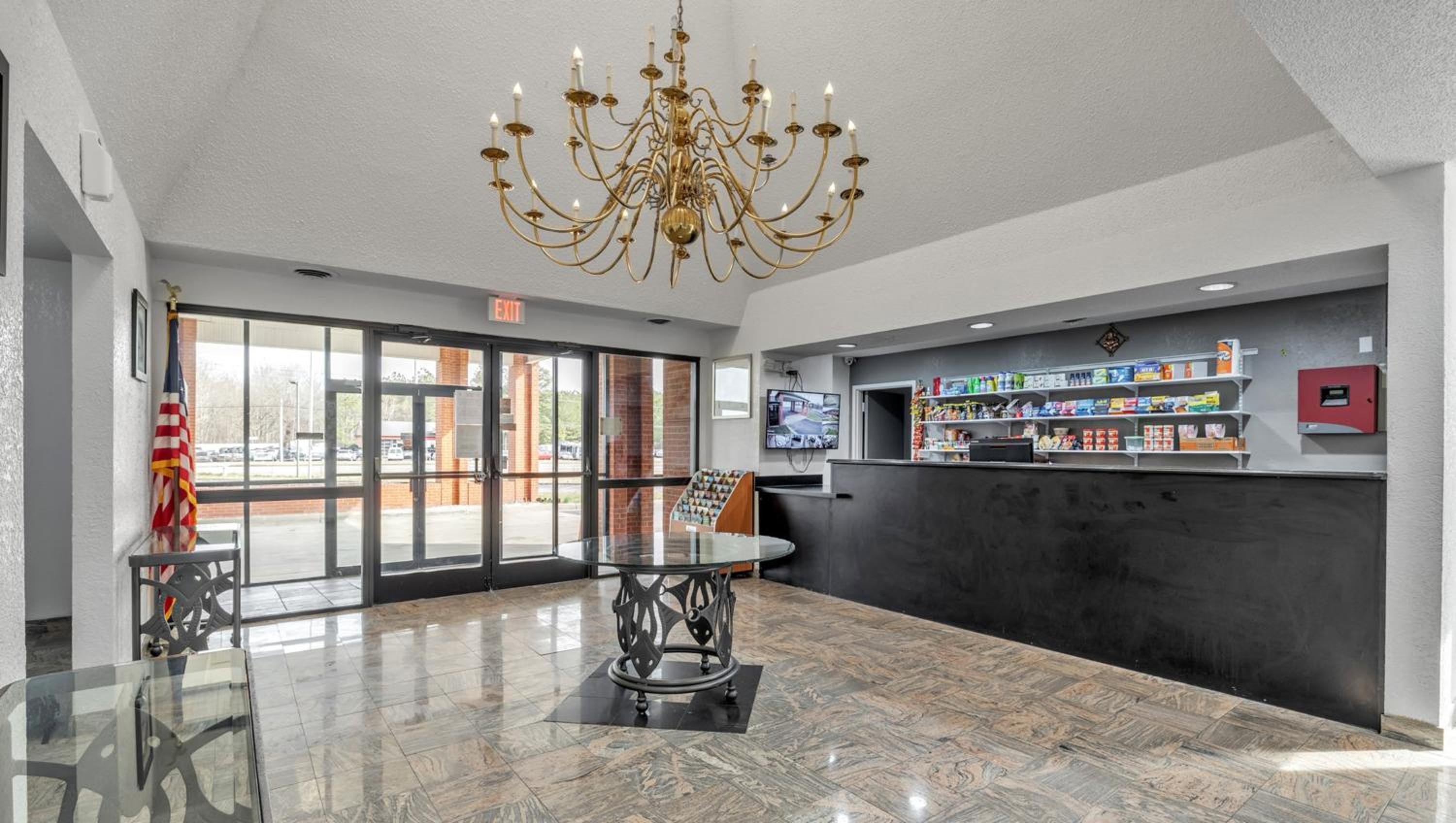 Roanoke Rapids Vacations - Studios and Suites 4 Less Emporia - Property Image 3