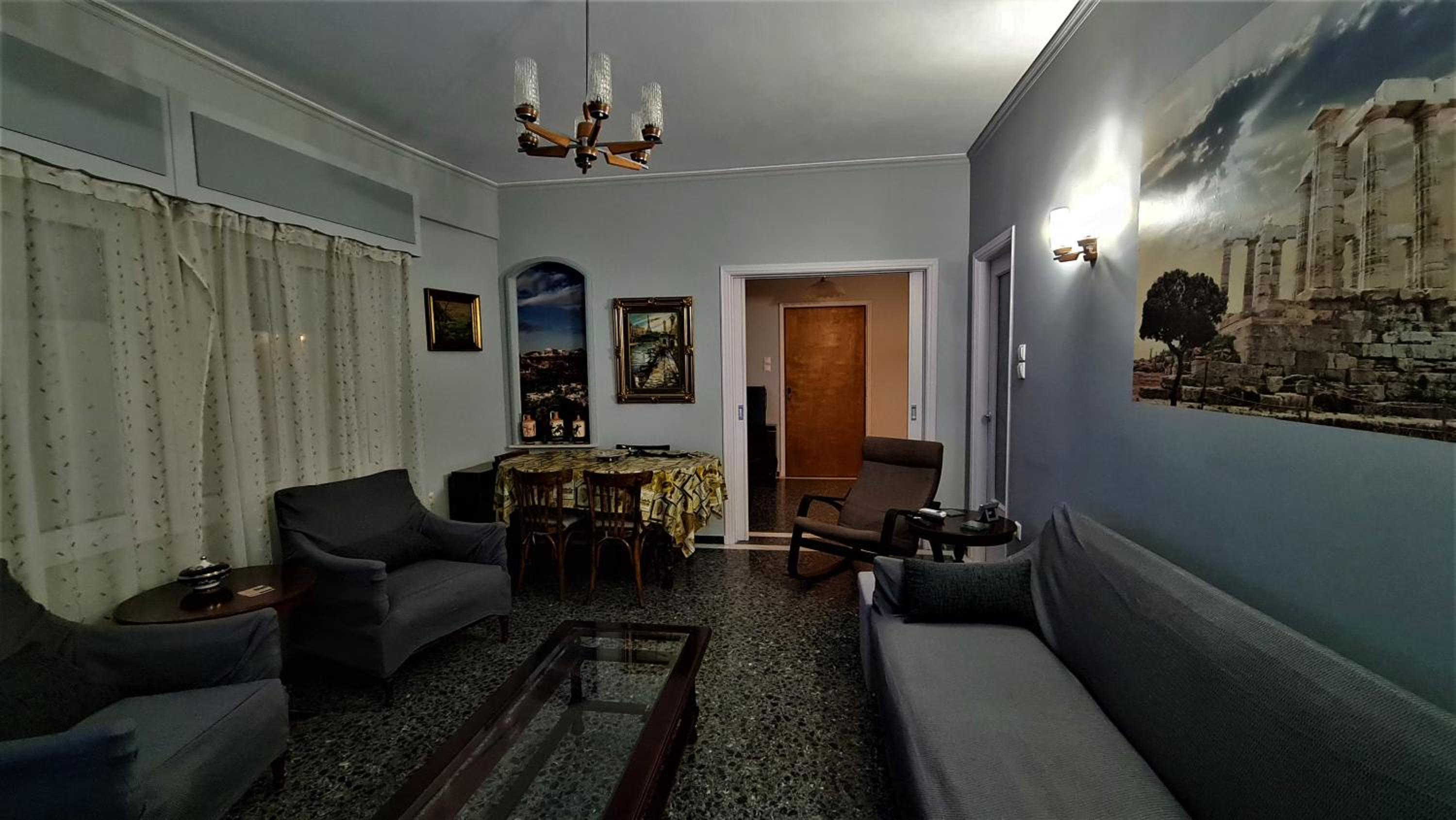 Zefyros Super Cool Apartments next to Alimos Riviera