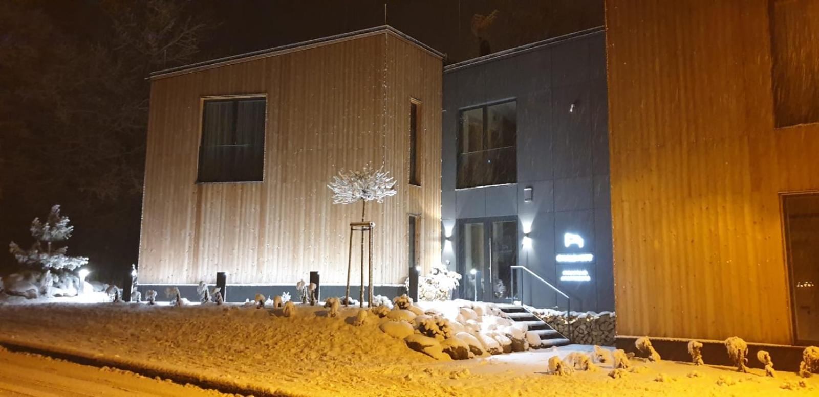 CHALEYOTT Mountain Apartments
