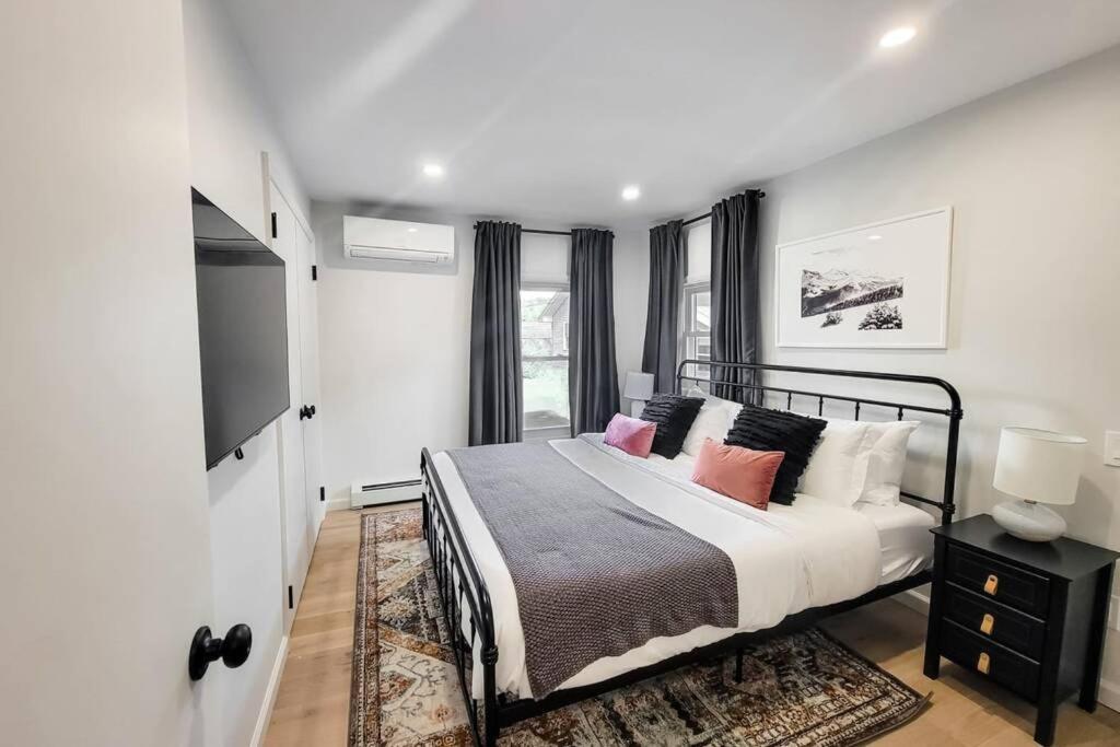 River Street Unit 3 - Lake George, Glens Falls view 5
