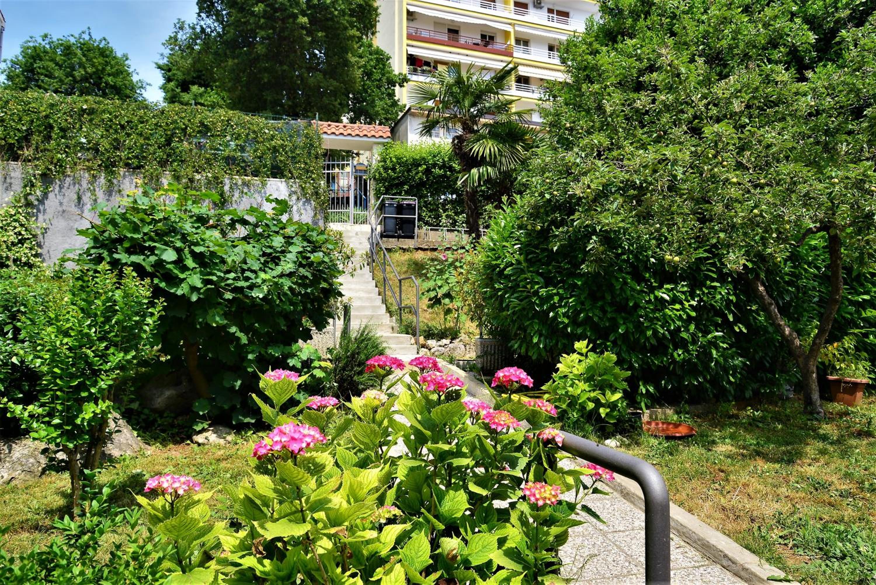 Apartments and Rooms Vila Irma