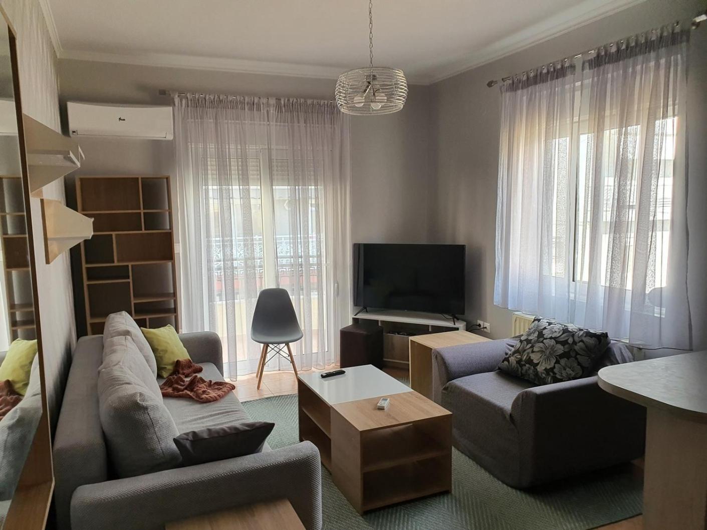 Theos Apartment photo 5