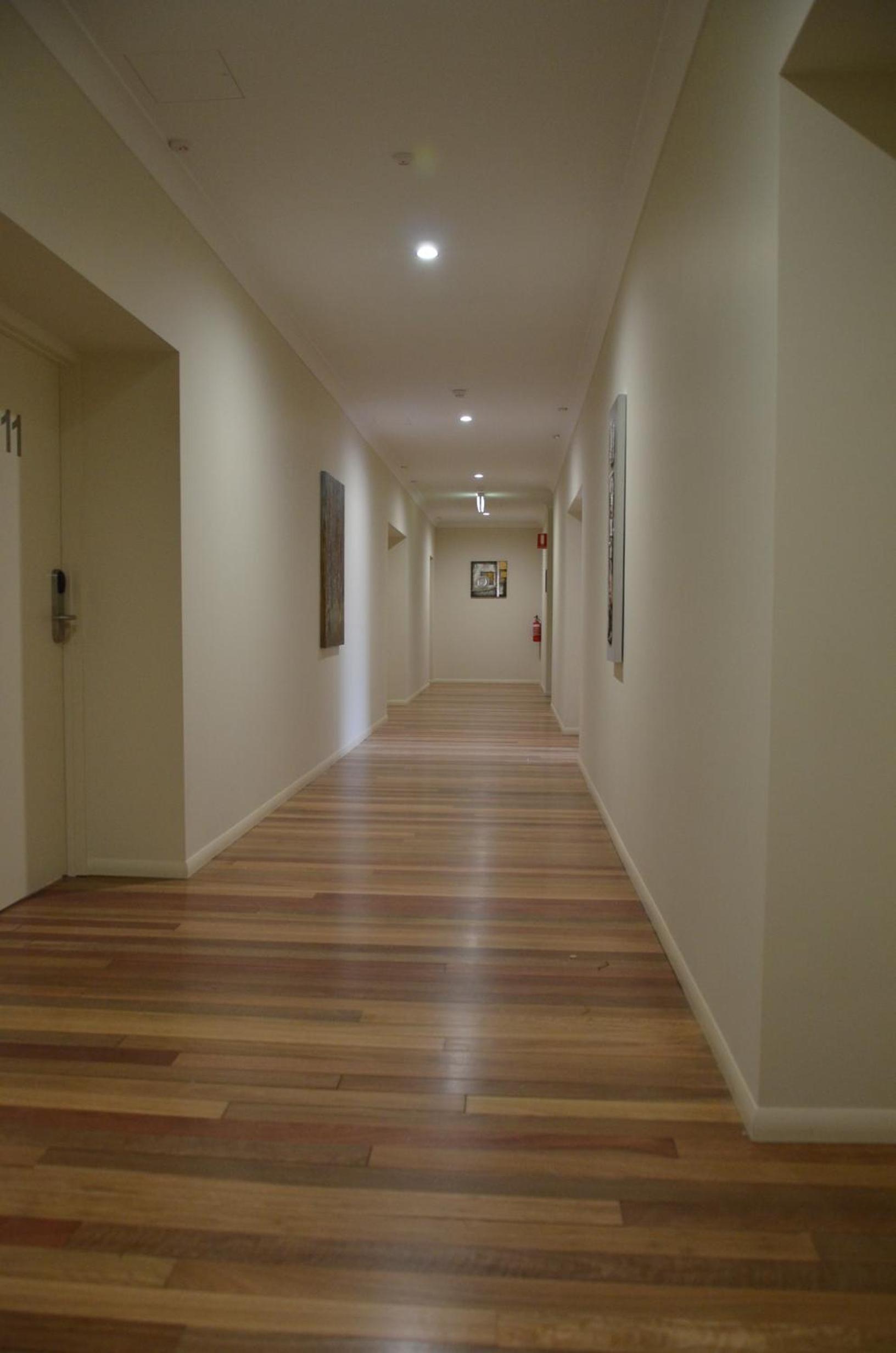The Australian Hotel Motel
