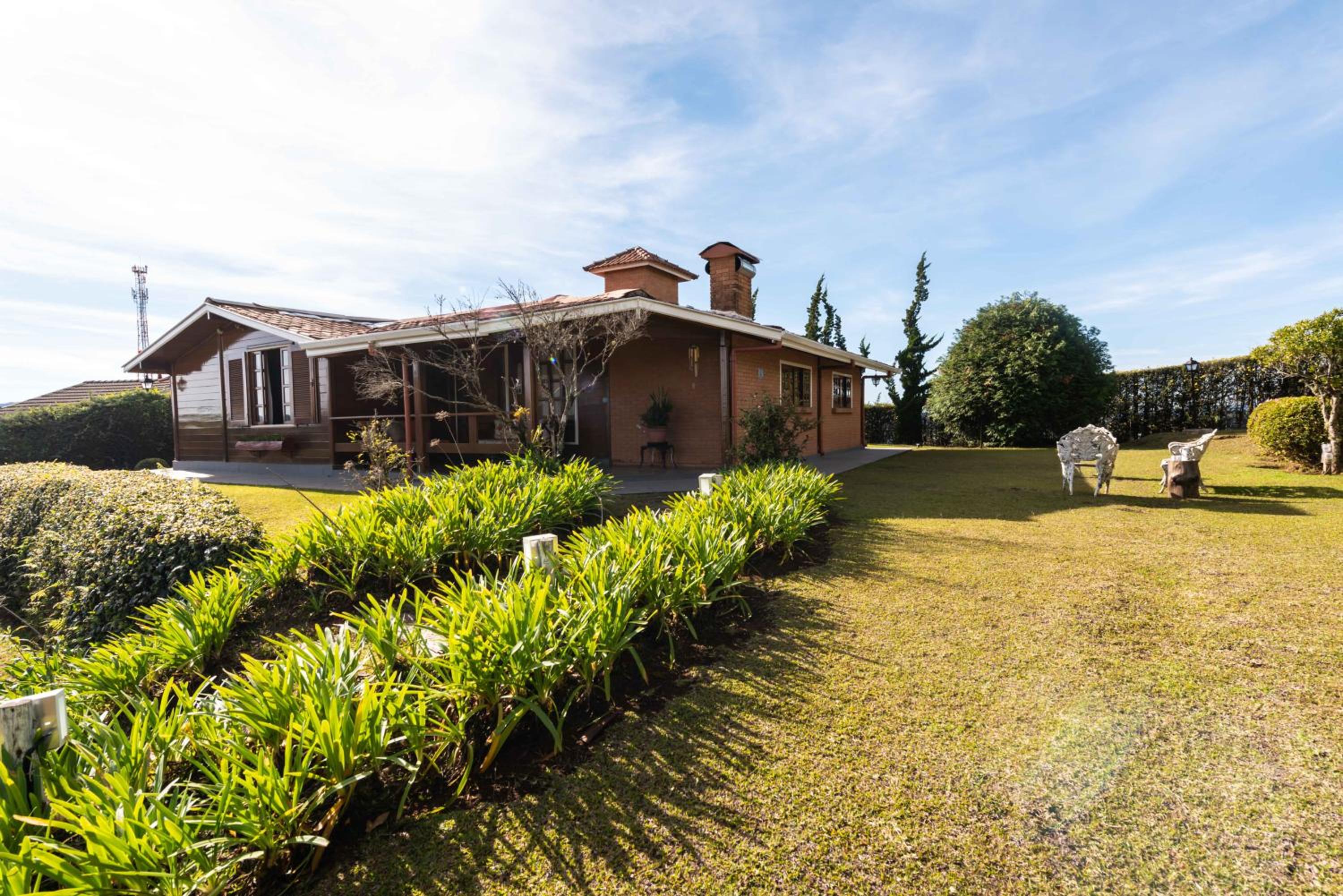 Campos do Jordão Intimista com lareira, churrasqueira e vista fantástica