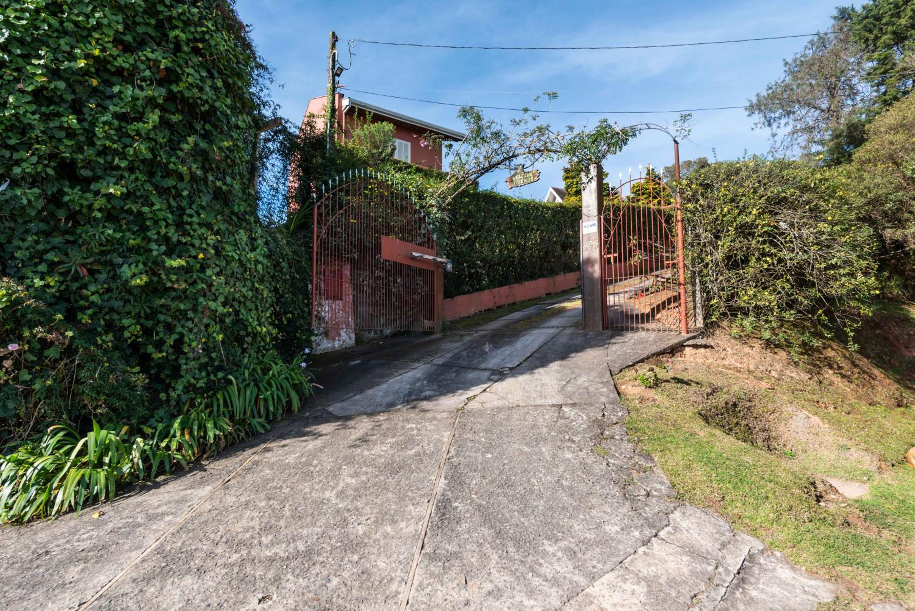 Campos do Jordão Intimista com lareira, churrasqueira e vista fantástica