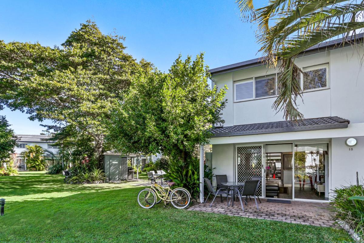 Homey & spacious townhouse, Noosaville