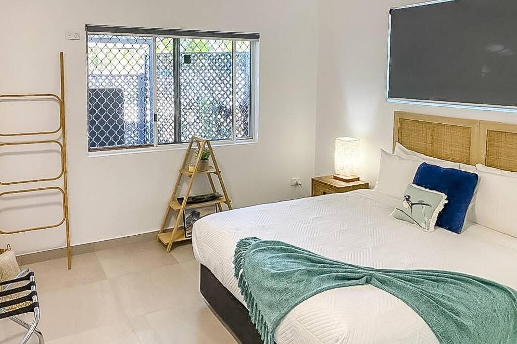 ZEN HIDEAWAY - Cozy 2-BR Modern Design with Aircon