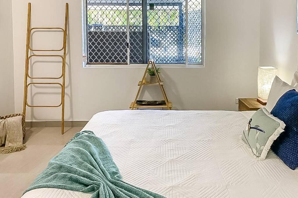 ZEN HIDEAWAY - Cozy 2-BR Modern Design with Aircon