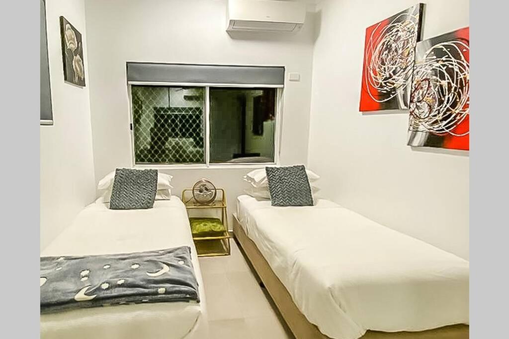 ZEN HIDEAWAY - Cozy 2-BR Modern Design with Aircon