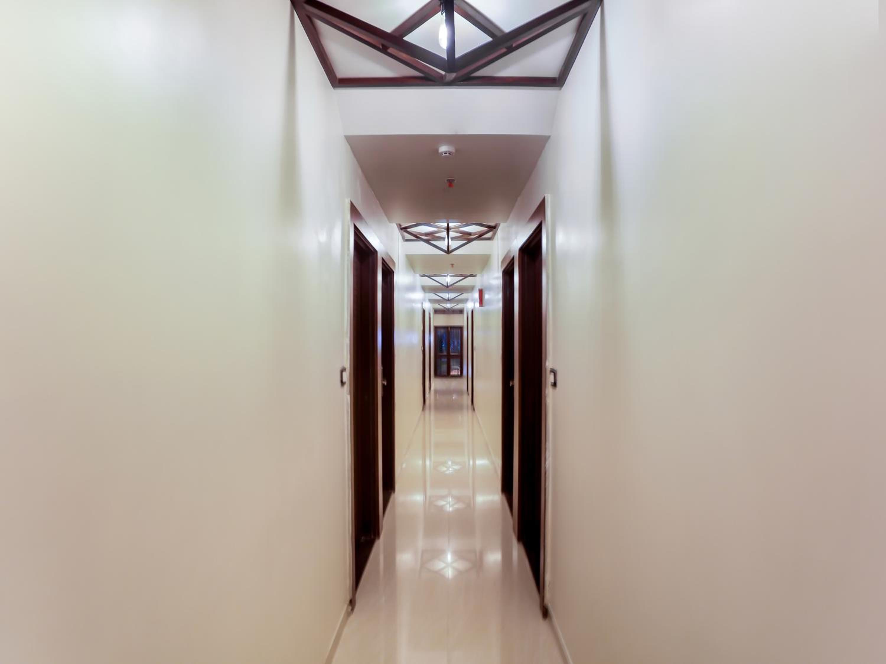 Aceotel Select Mayur