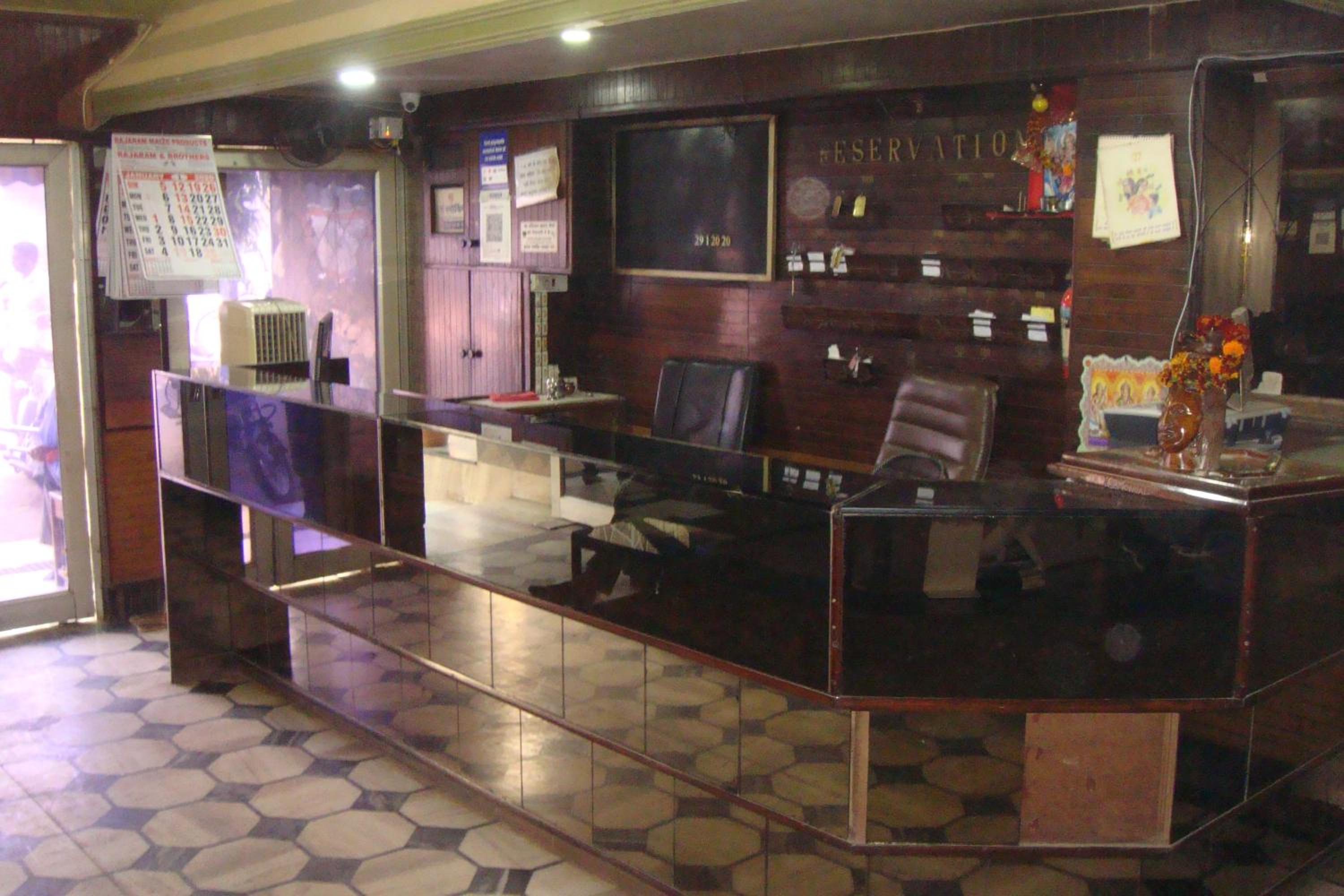 Aceotel Select Mayur