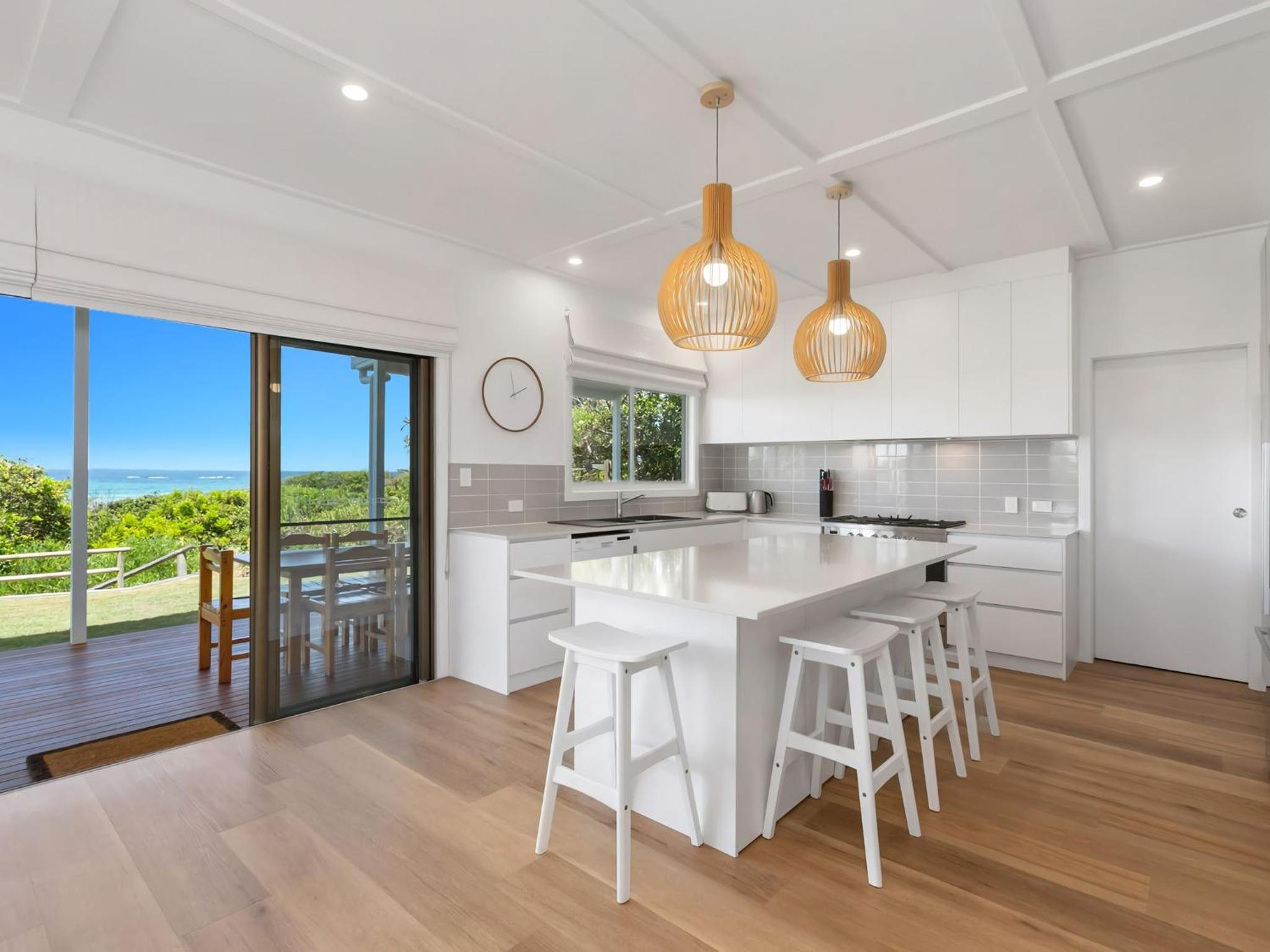 Sandpiper Beachfront House - Hastings Point
