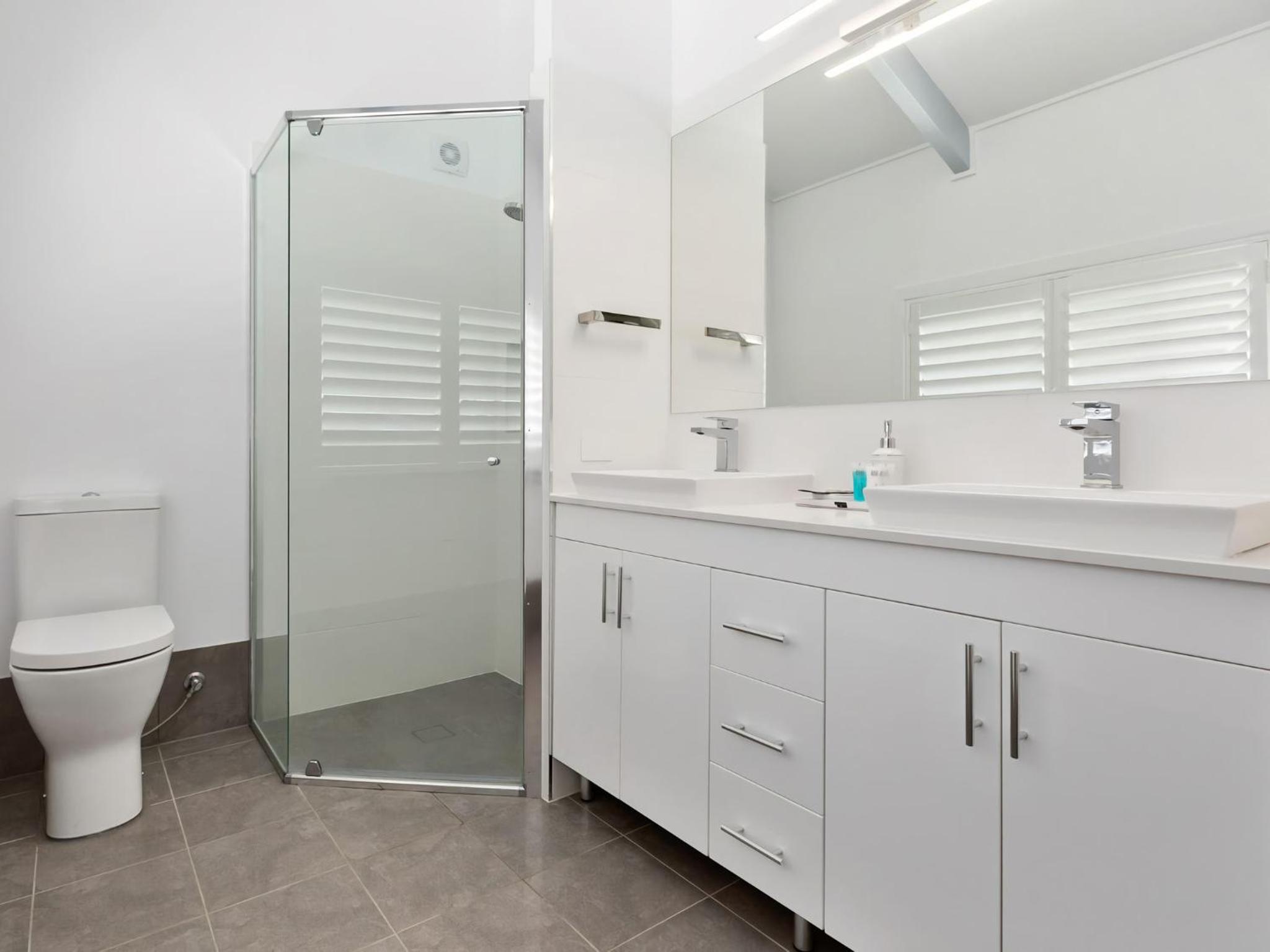 Sandpiper Beachfront House - Hastings Point