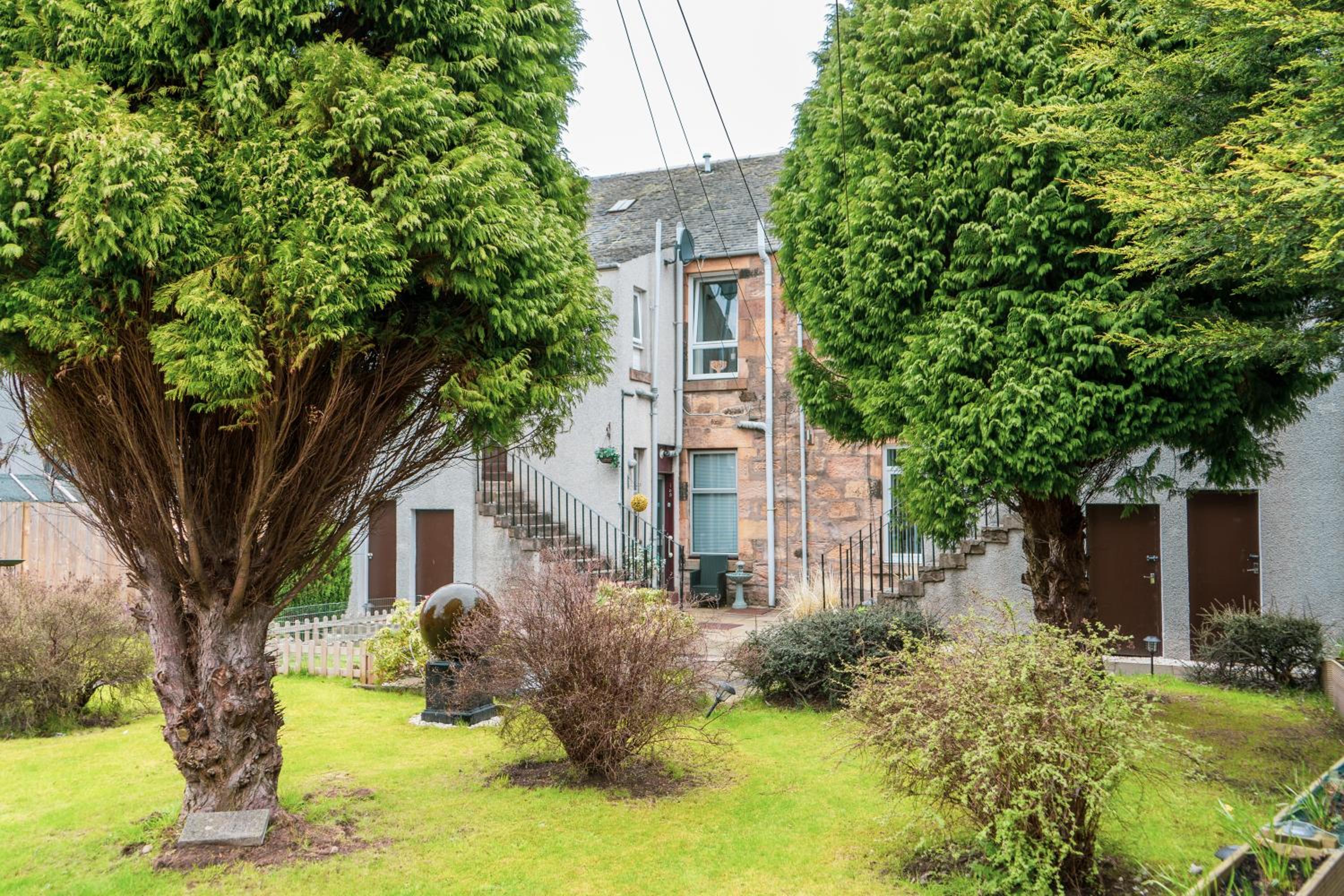 Hotel Carmel Apartments - Image 1