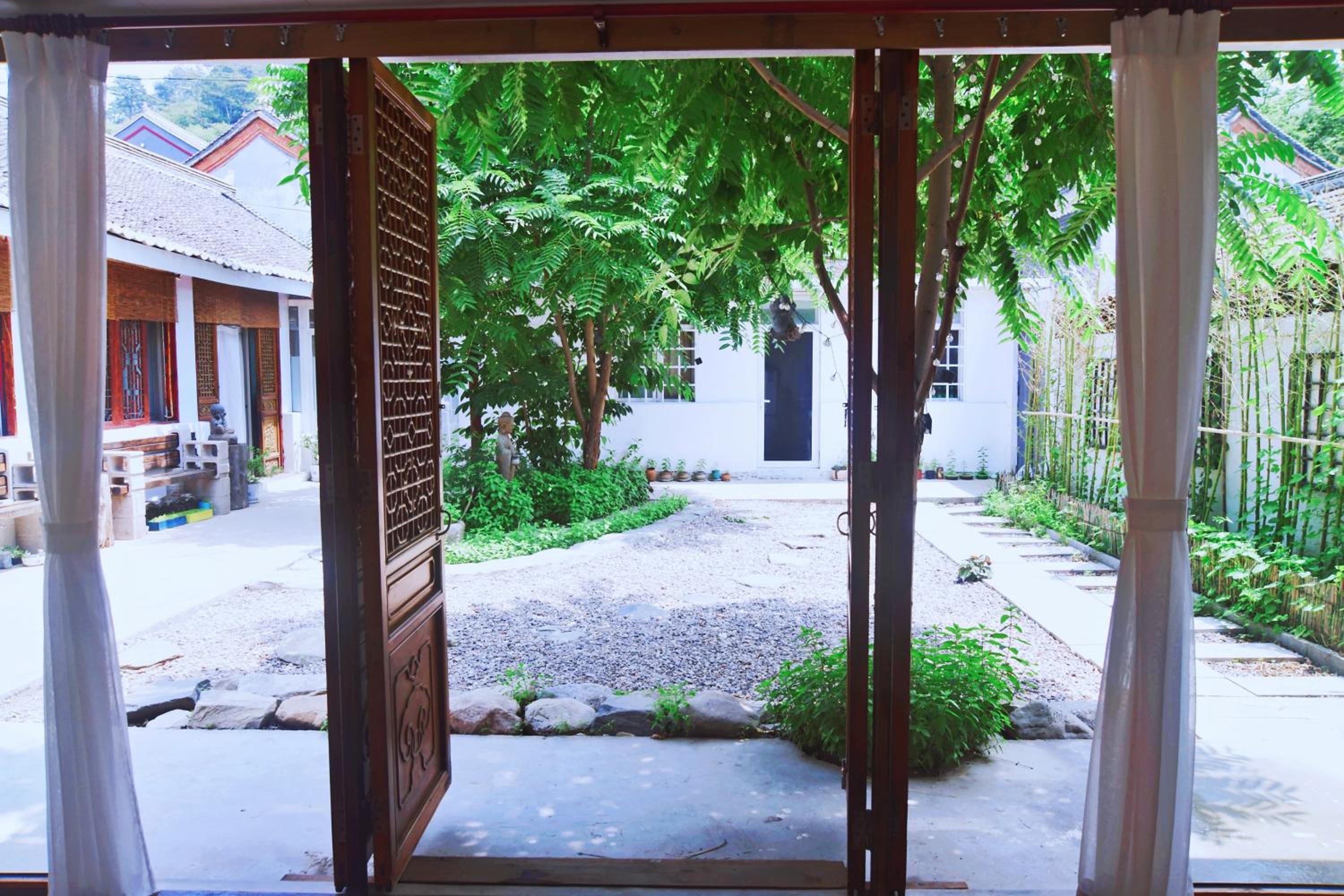 B&B under Great Wall