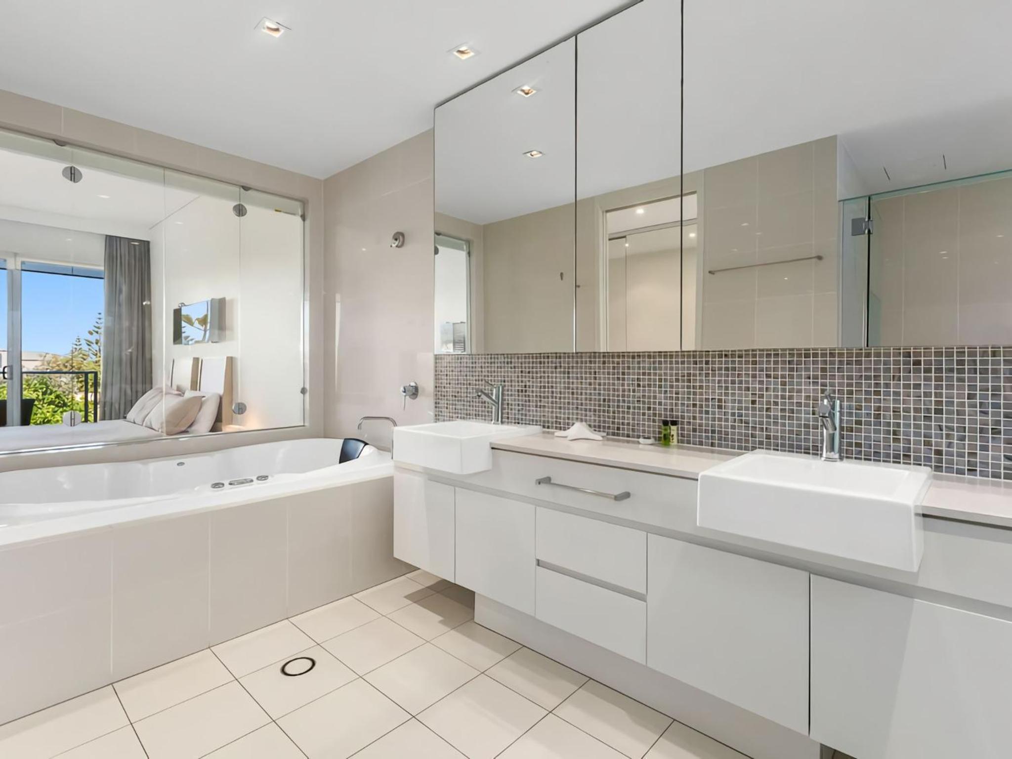 Coast Culture 1208 Apartment with complex Pool & Spa