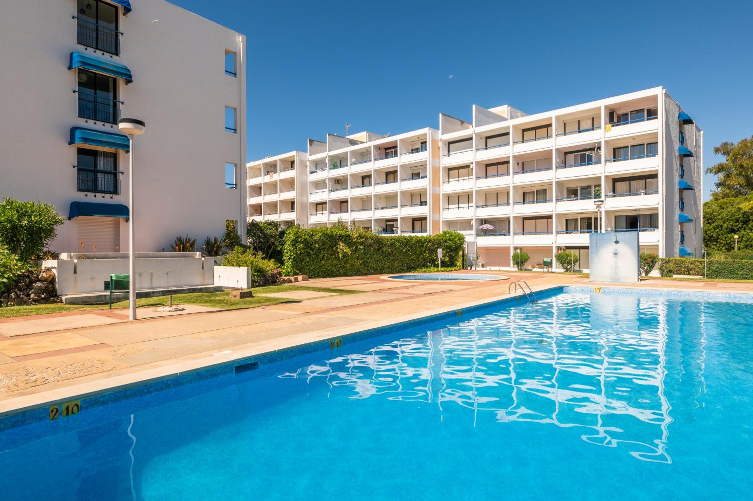 ☼ Pé do Lago 1 Bedroom Apartment with Pool view 2