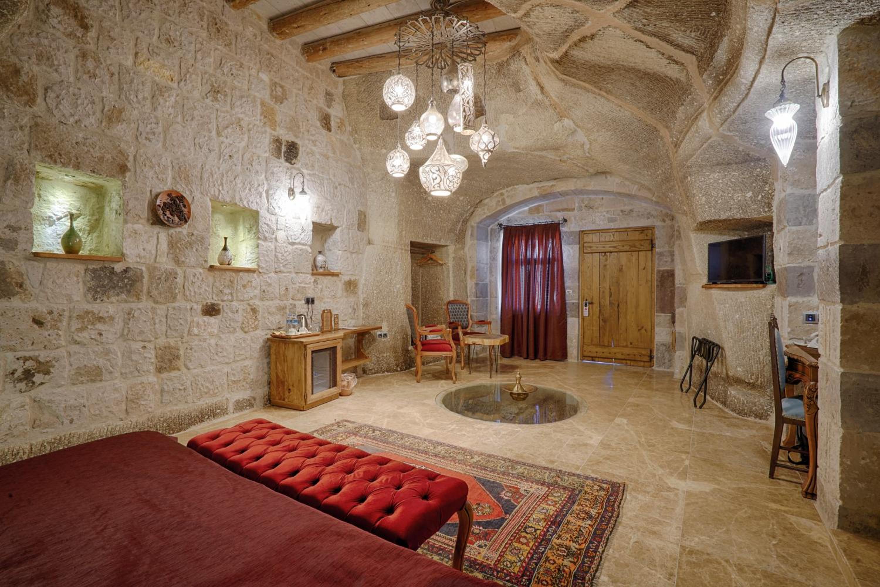 Hera Cave Suites - Image 143