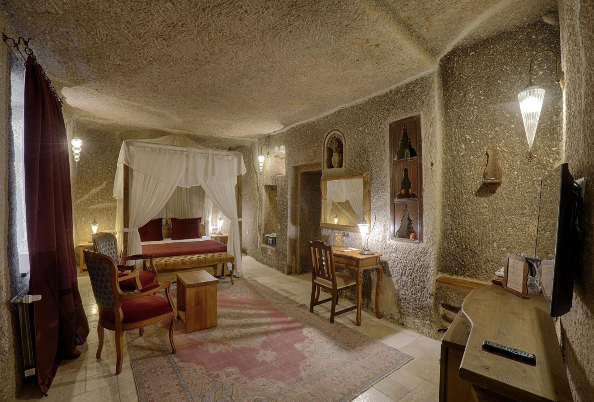 Hera Cave Suites - Image 146