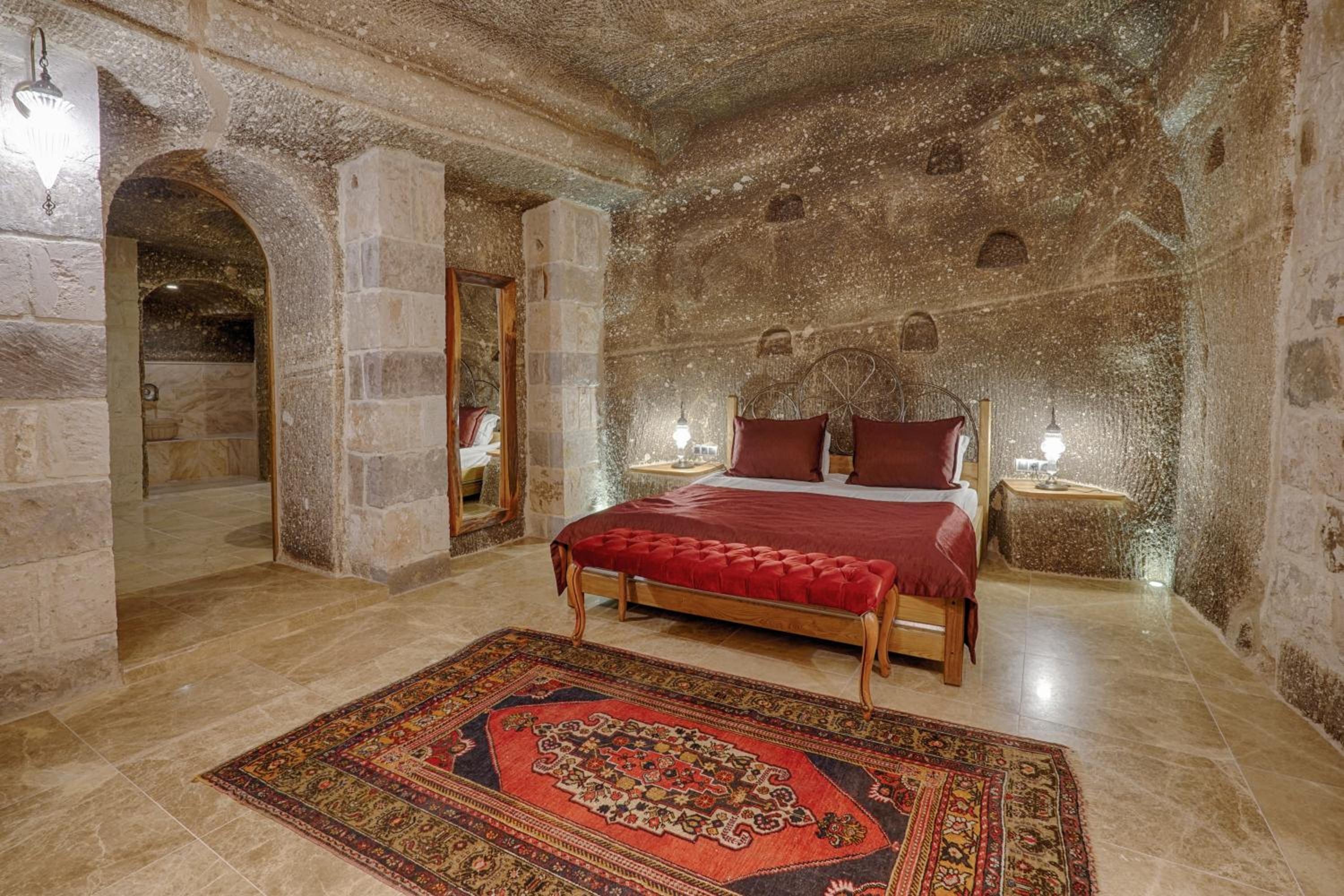 Hera Cave Suites - Image 154