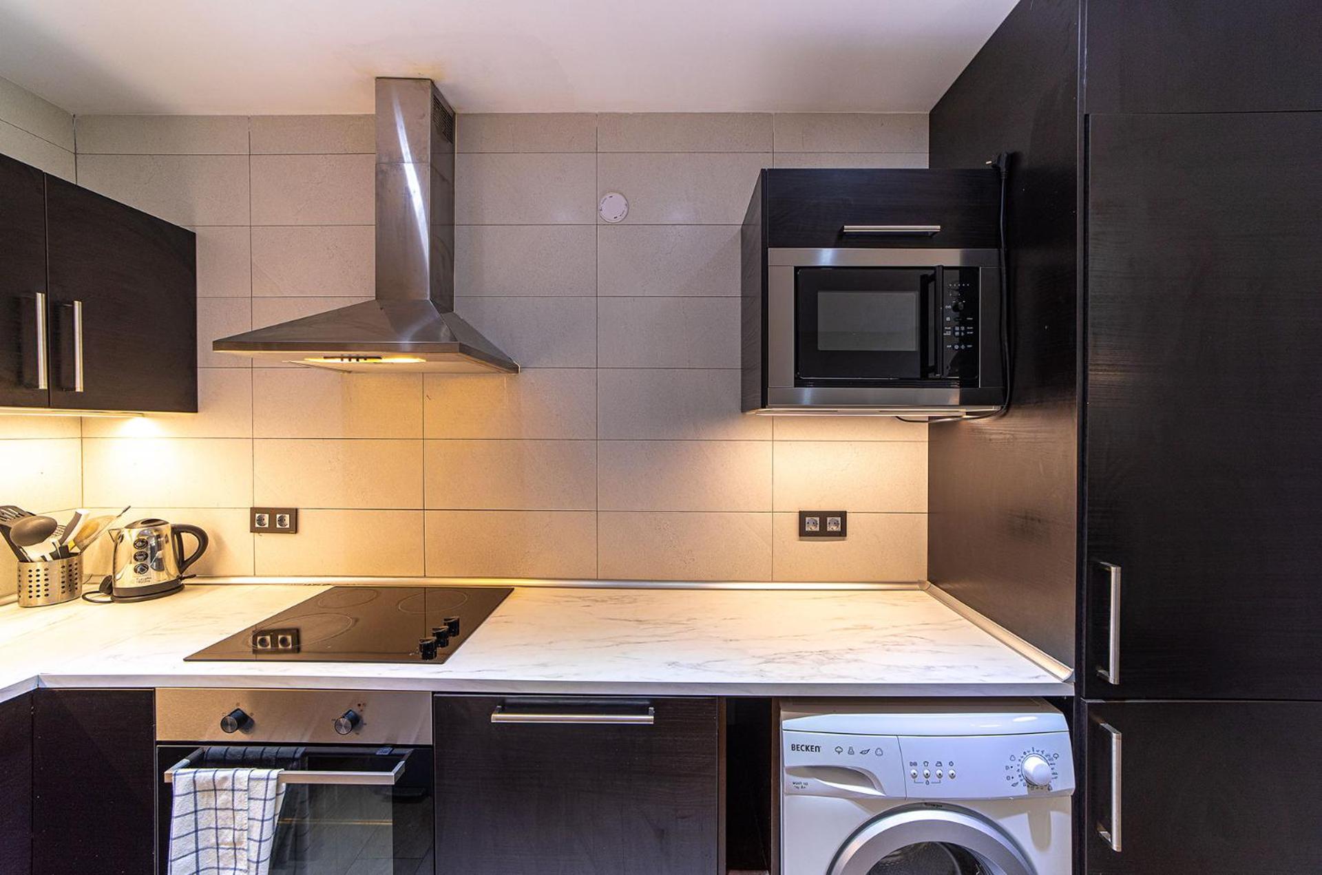 Lavanda - Apartamento Privado en Villa Compartida, Marbella
