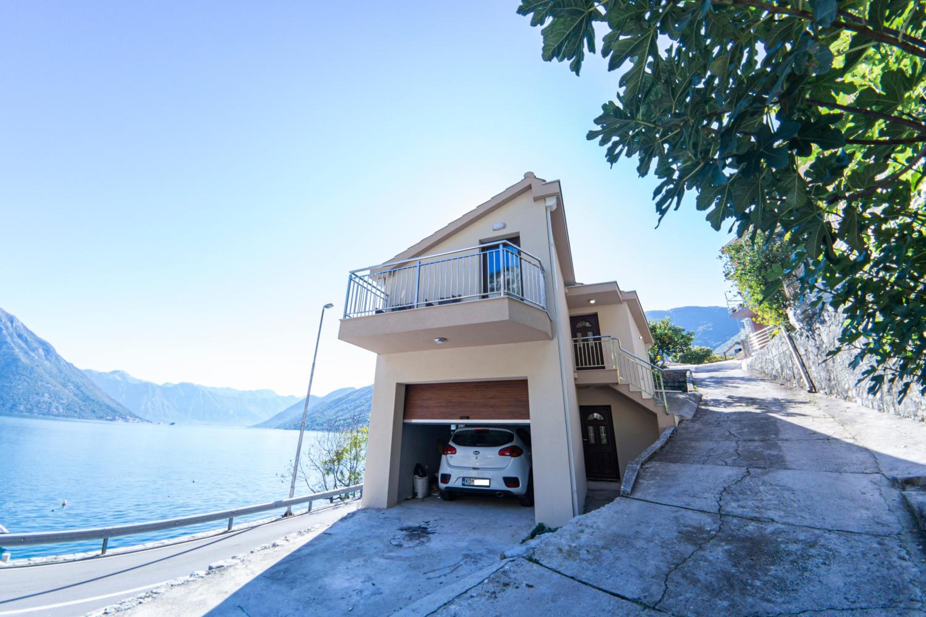 Summer home Morinj view 5