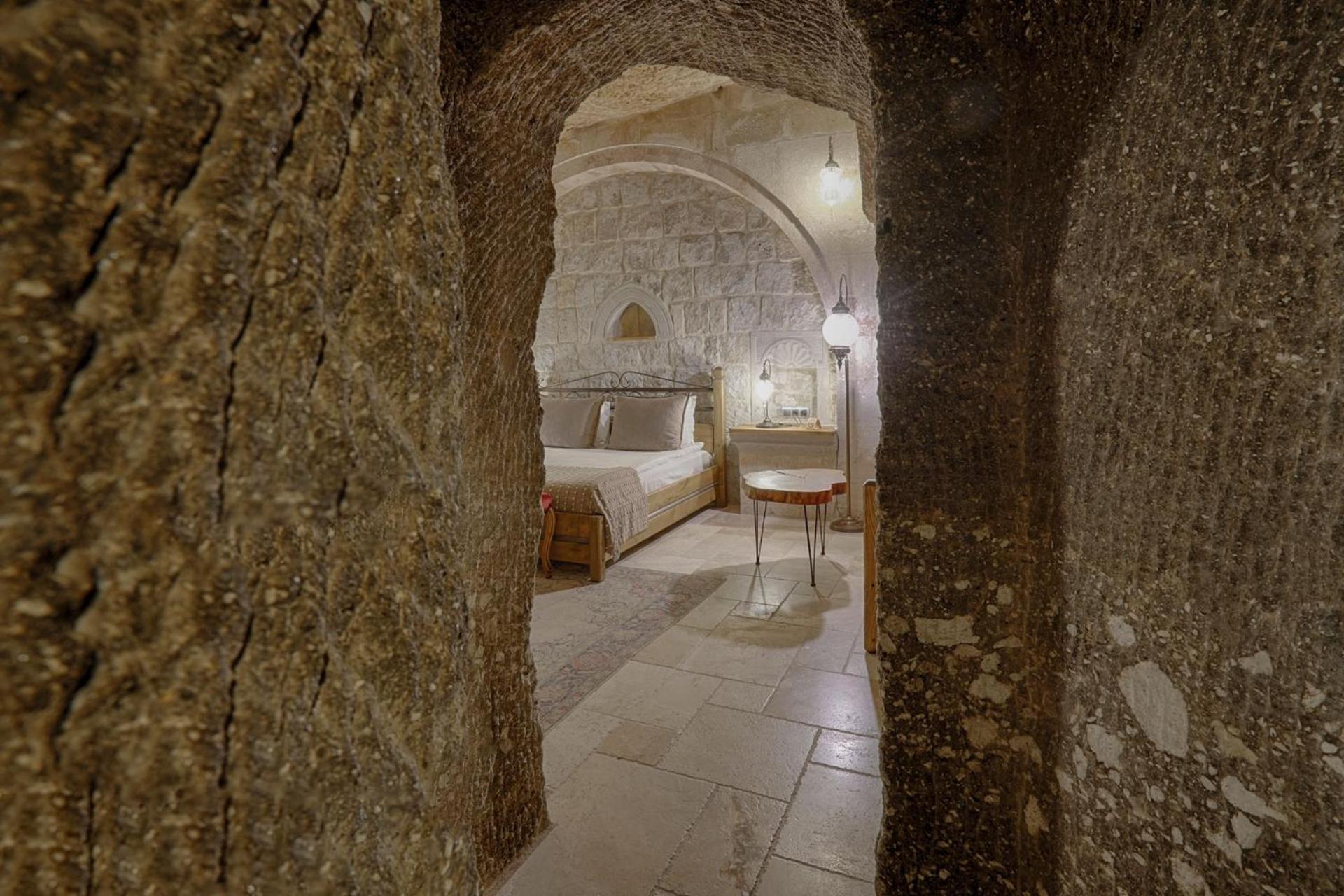 Hera Cave Suites - Image 103