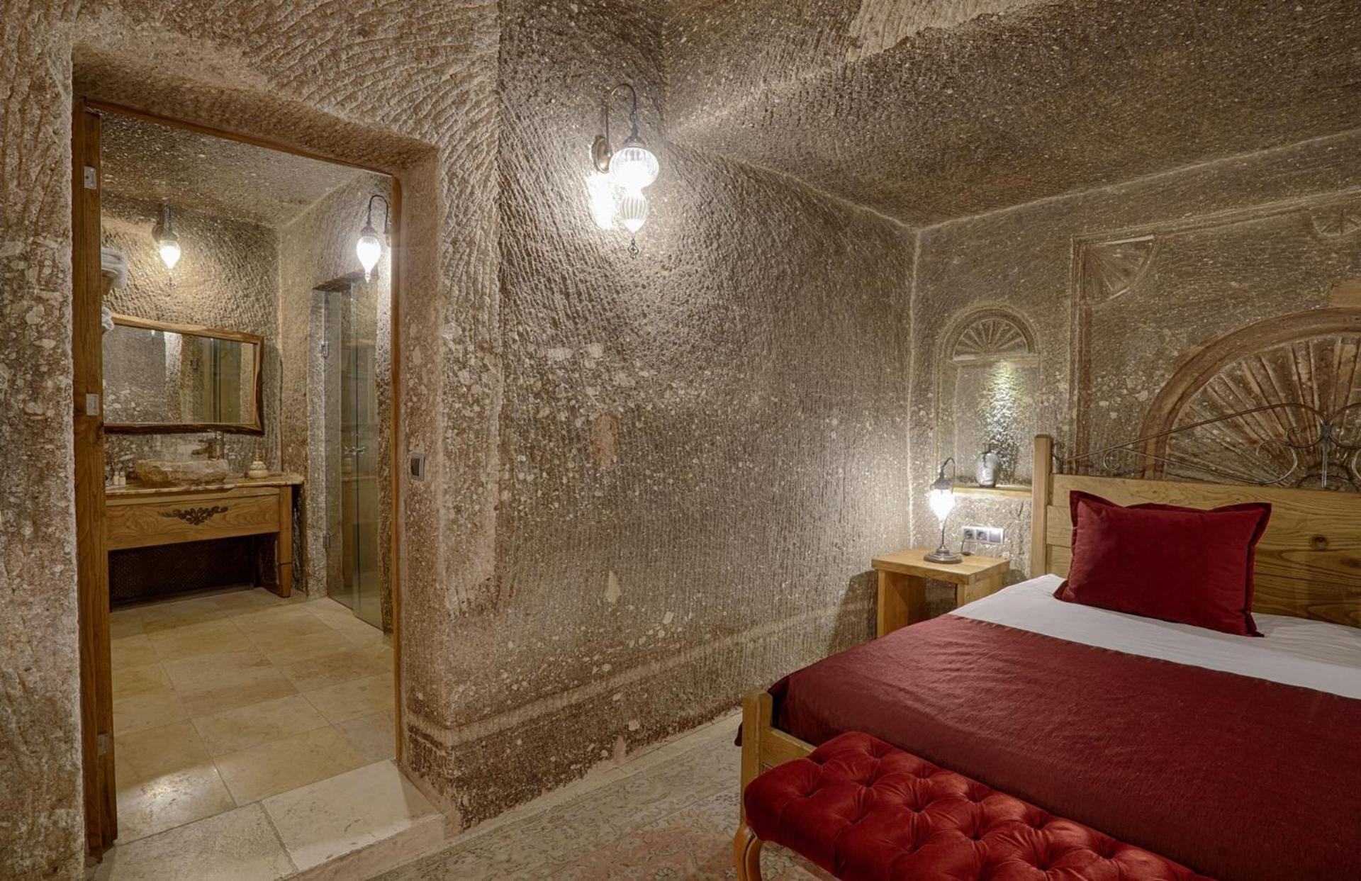 Hera Cave Suites - Image 99