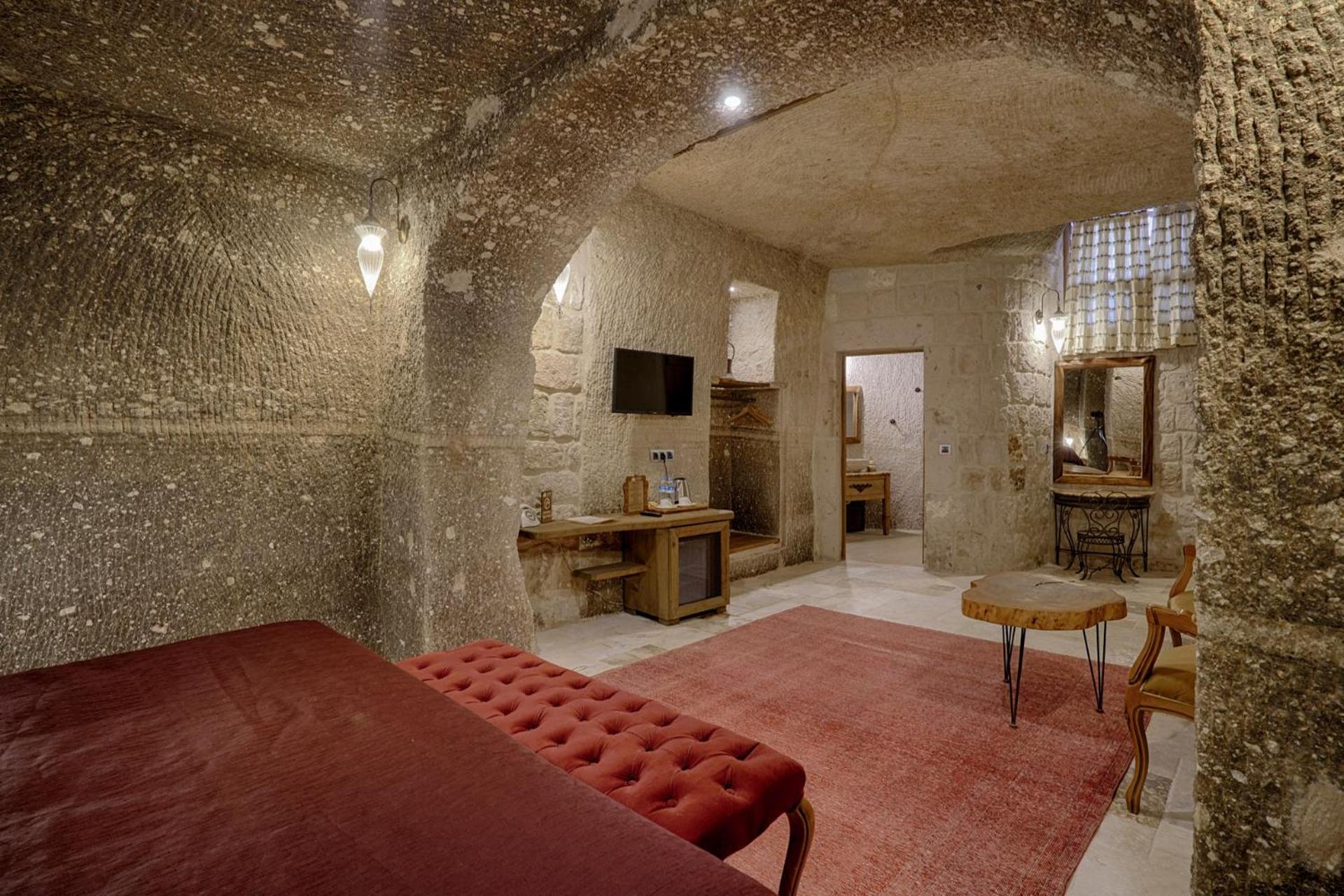 Hera Cave Suites - Image 246