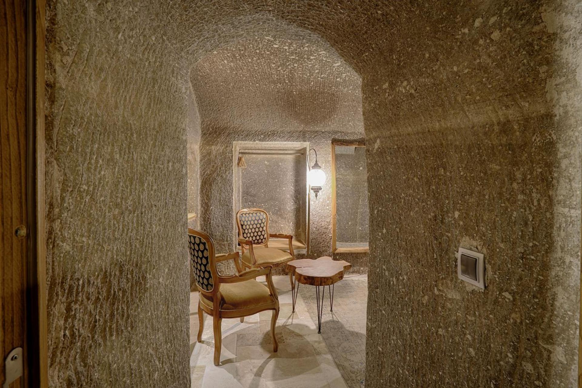 Hera Cave Suites - Image 92