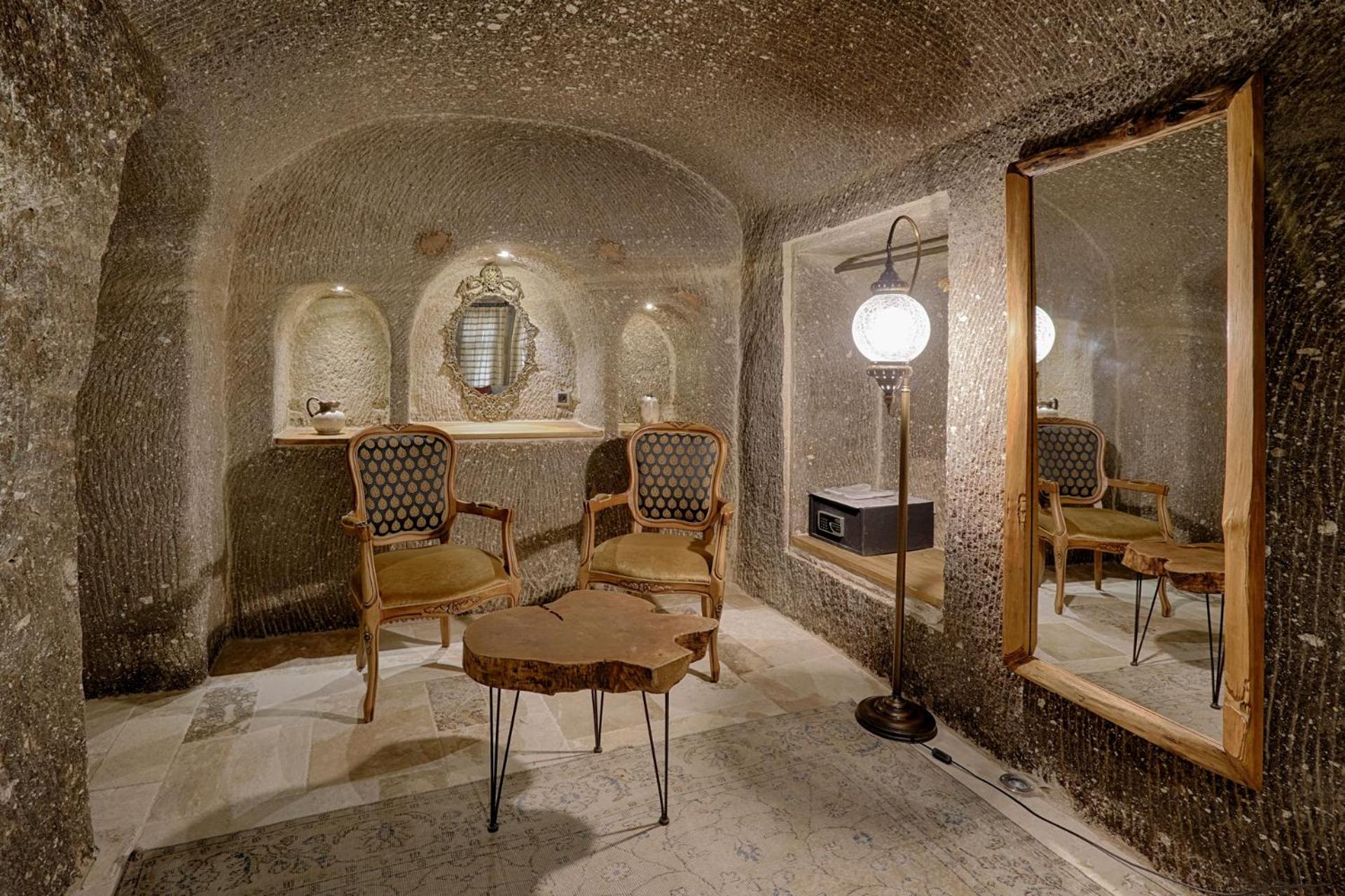 Hera Cave Suites - Image 235