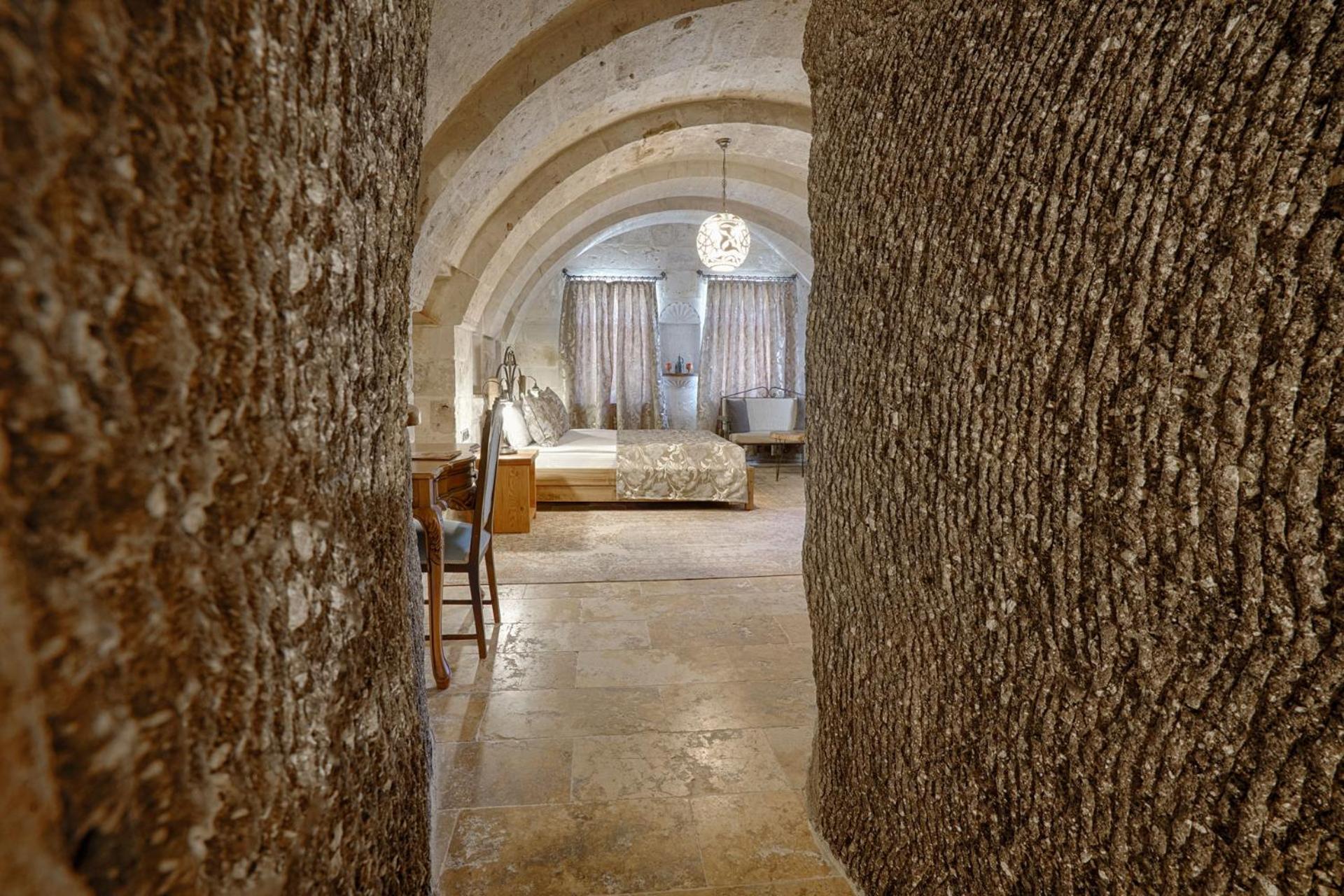 Hera Cave Suites - Image 91