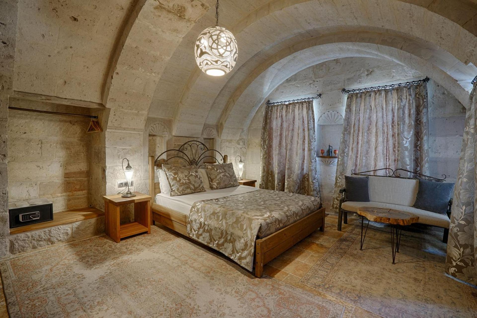 Hera Cave Suites - Image 234