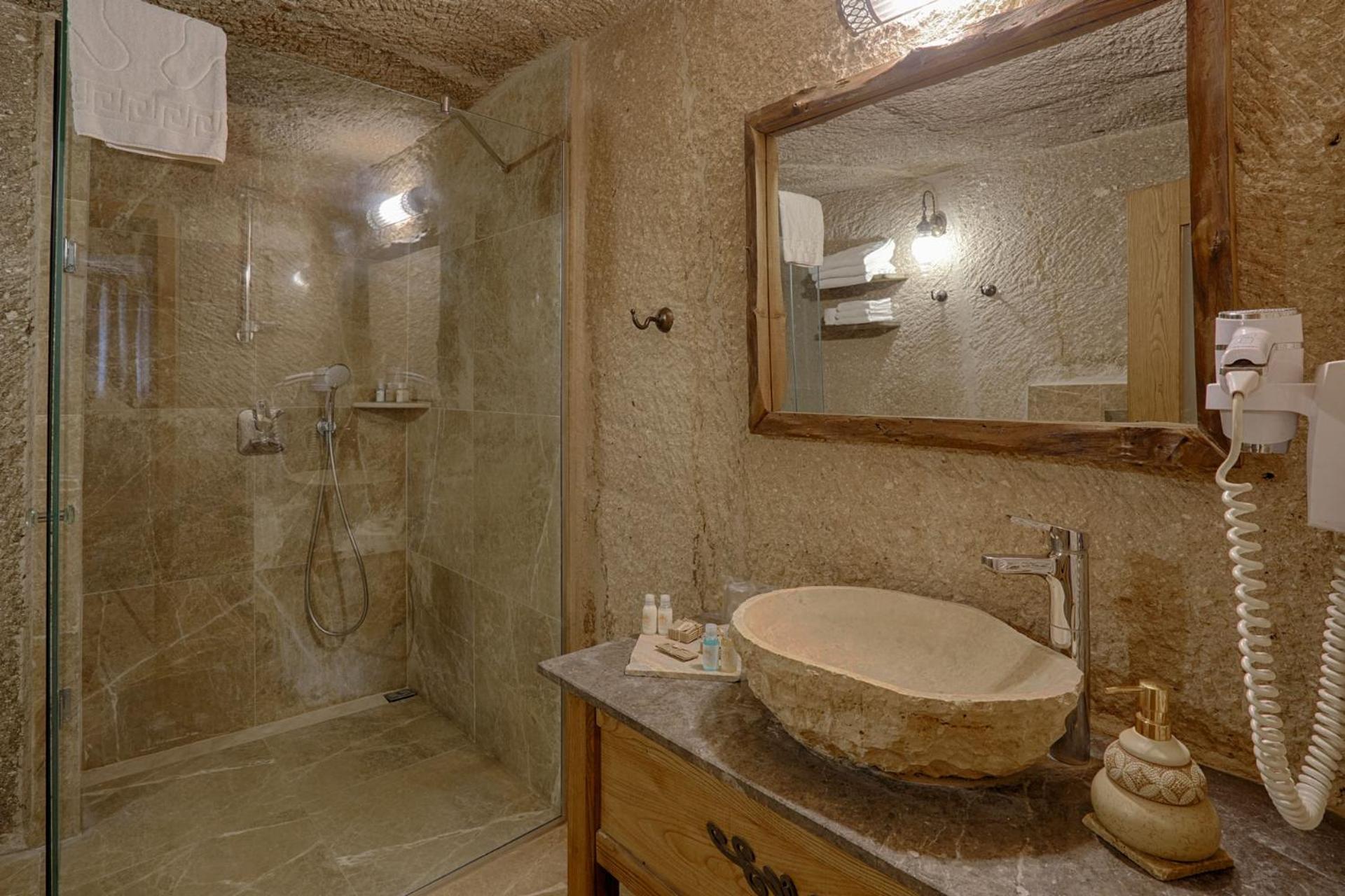 Hera Cave Suites - Image 78