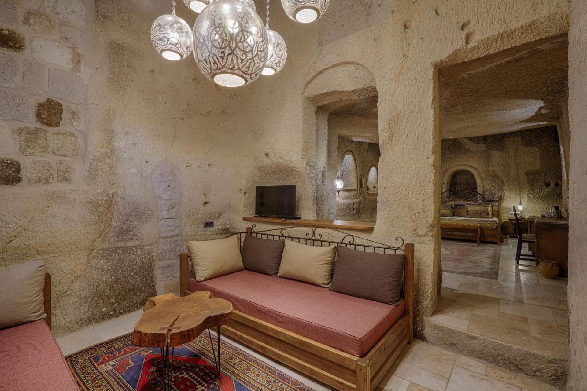 Hera Cave Suites - Image 66