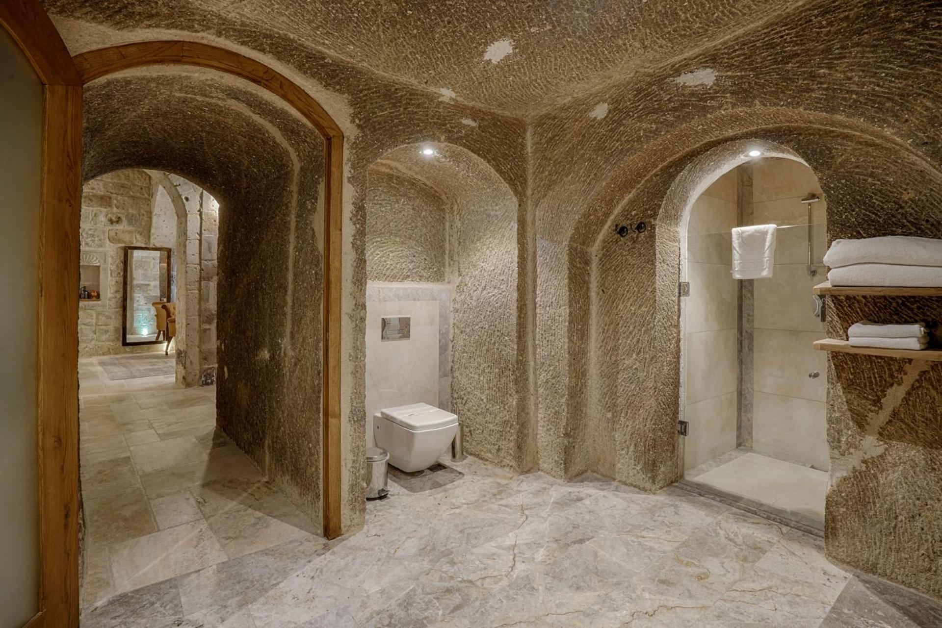 Hera Cave Suites - Image 57