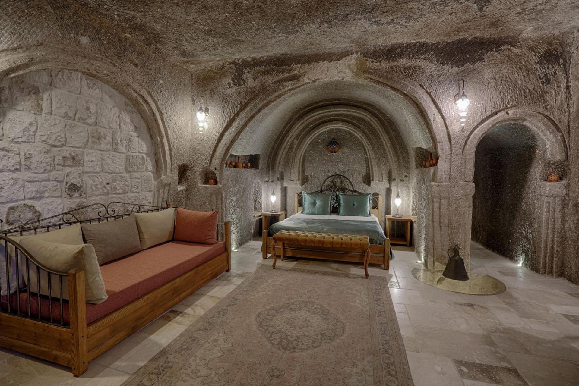 Hera Cave Suites - Image 227