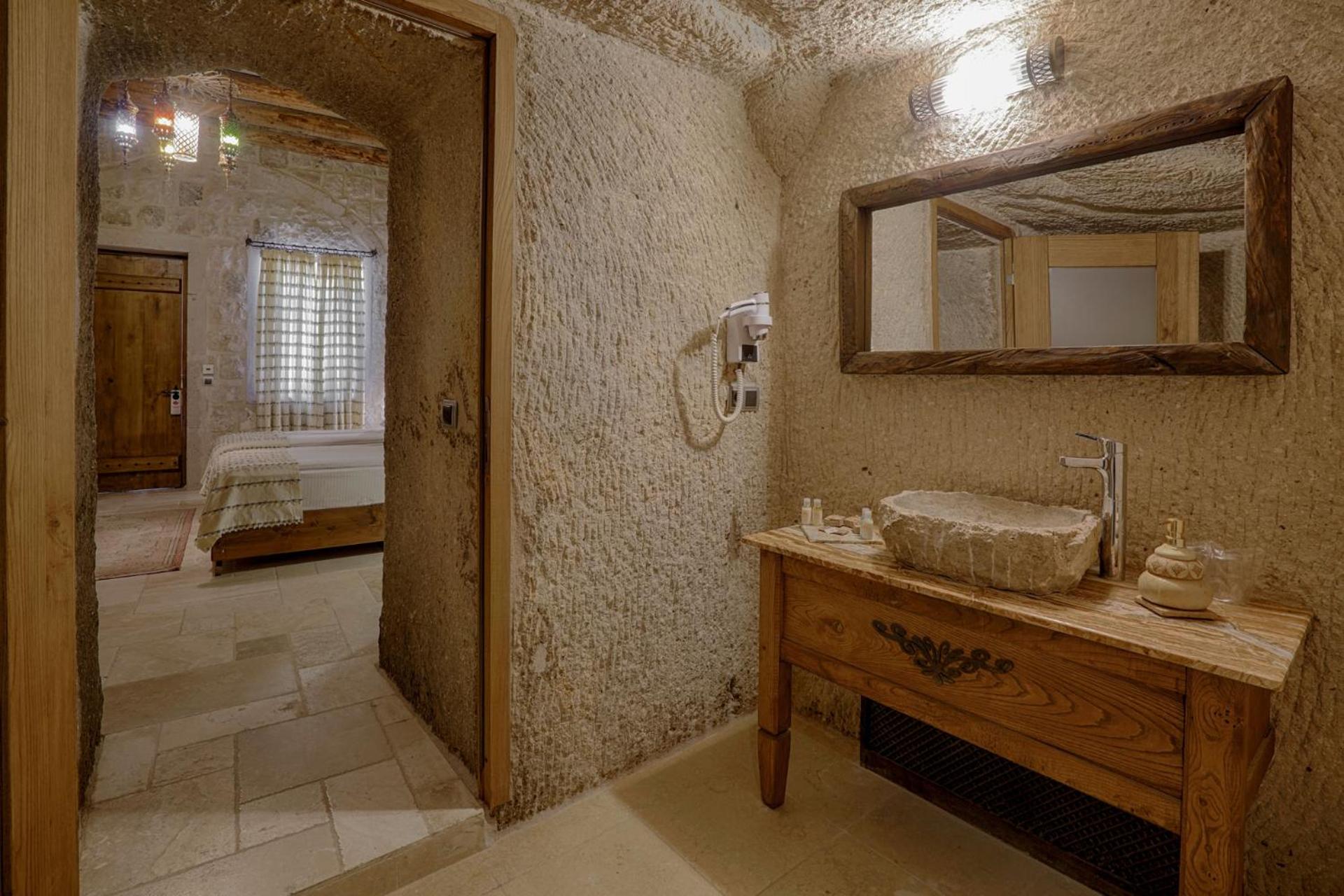 Hera Cave Suites - Image 42