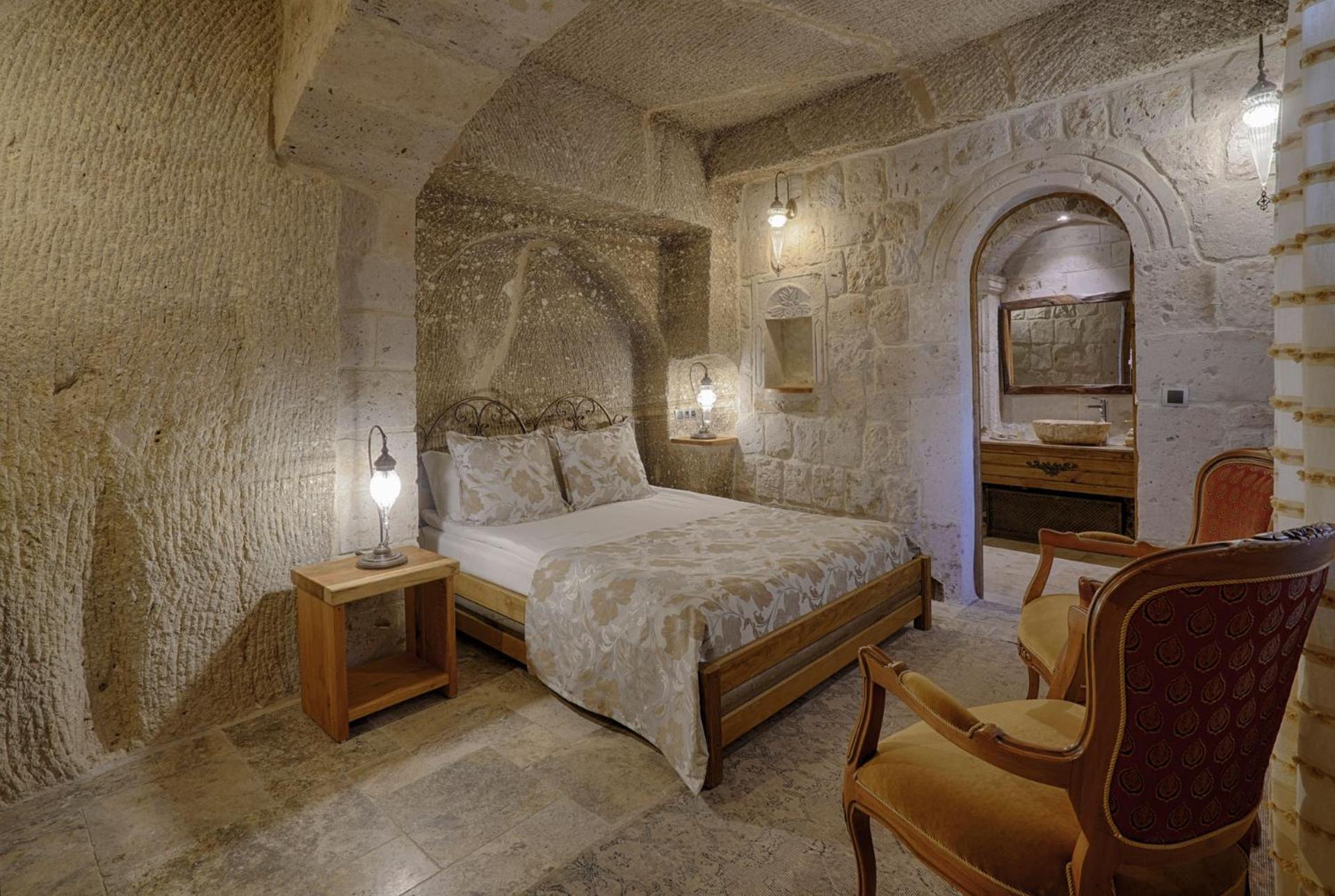 Hera Cave Suites - Image 25