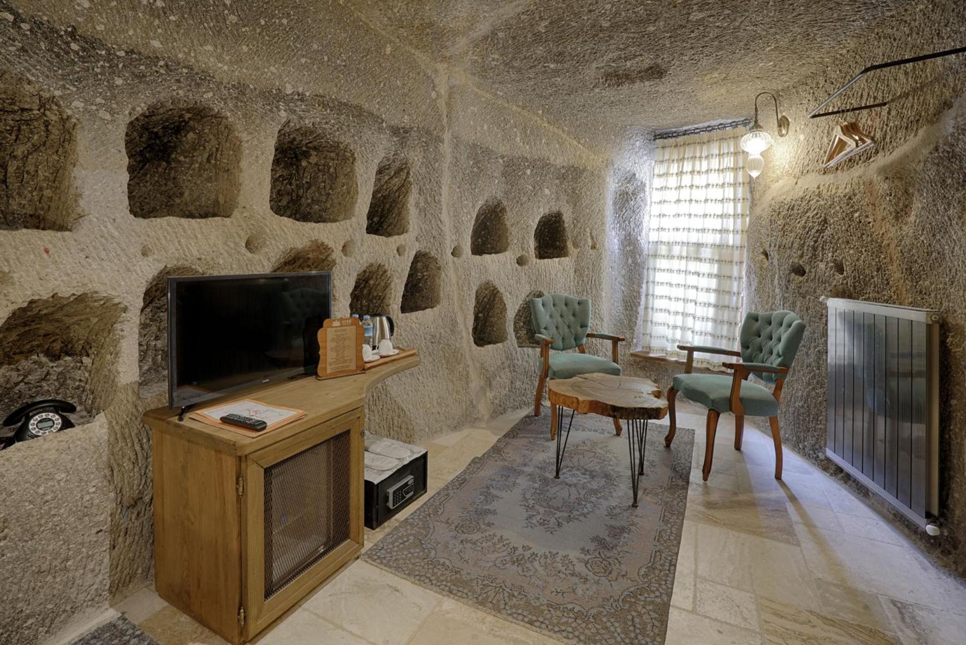 Hera Cave Suites - Image 6