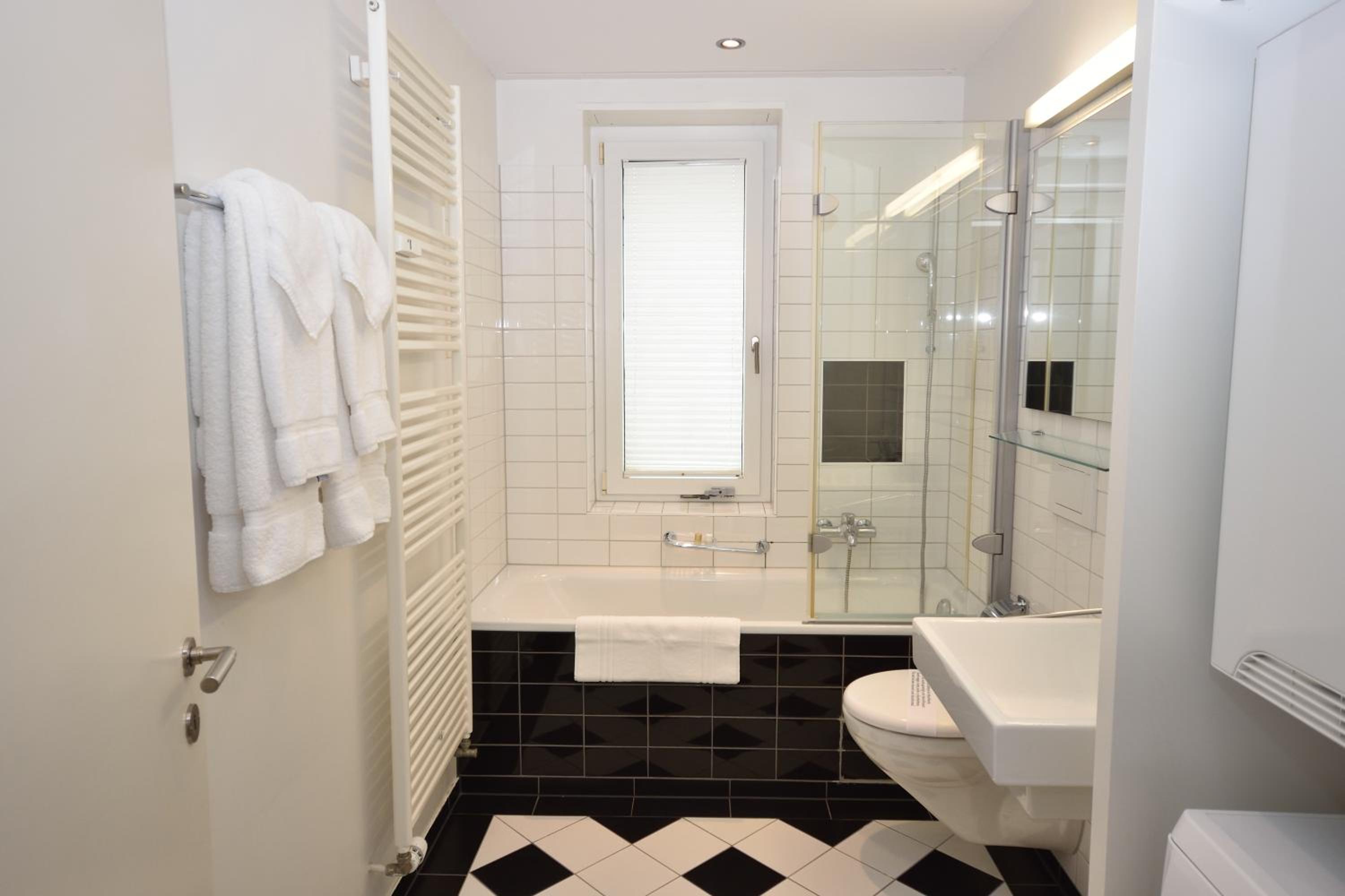 Stylish 2BR near lake - Flower 3