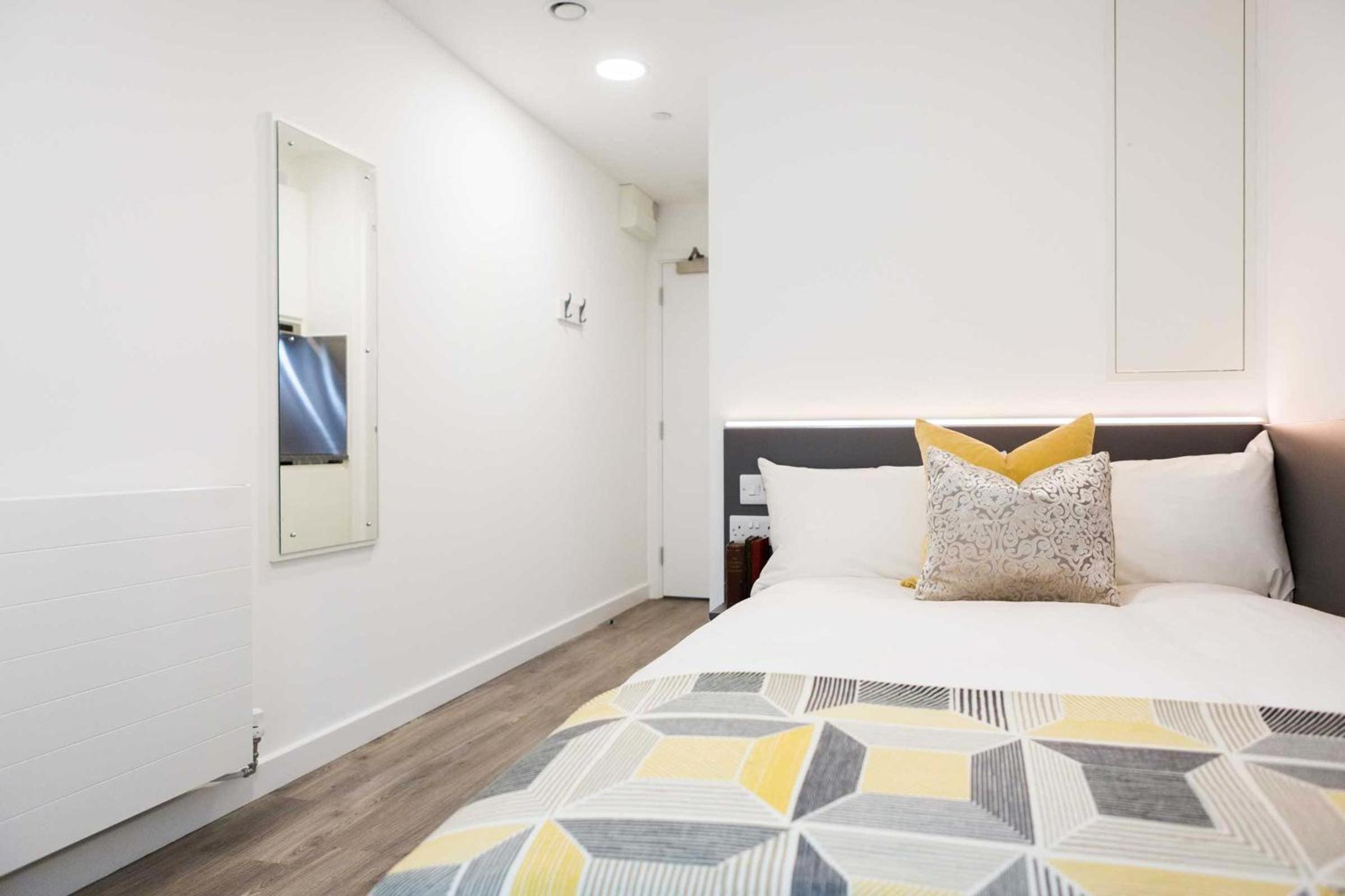 For Students Only Chic Studios and Ensuites at Chapter Highbury II in London