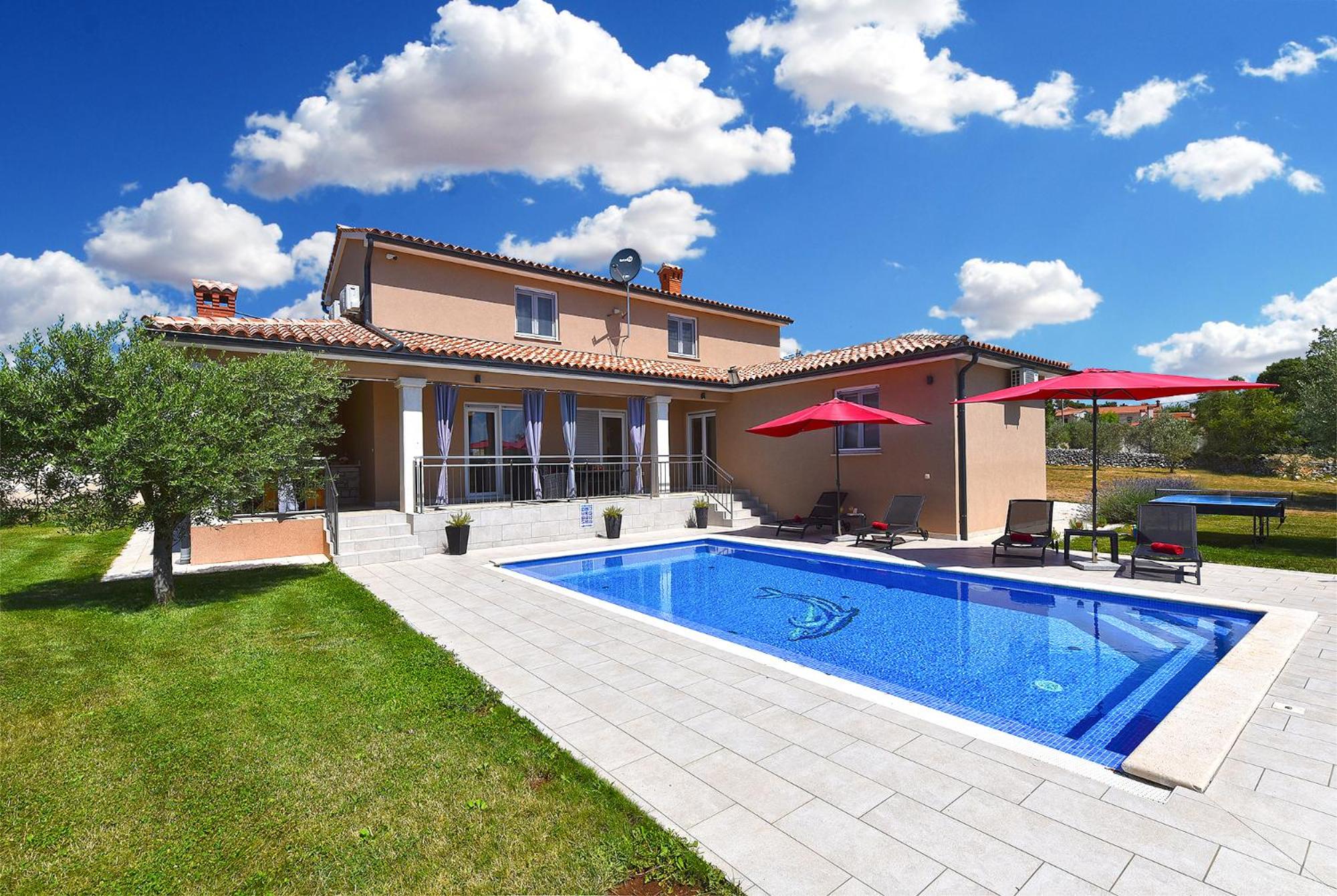 Villa Divsici 2105