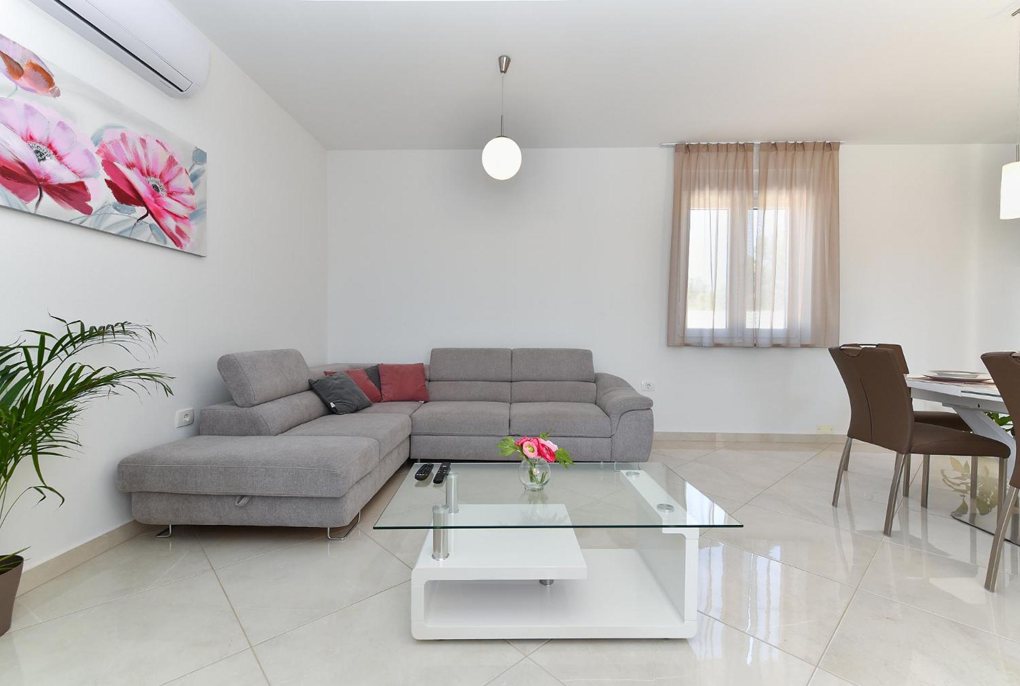 Villa Divsici 2105