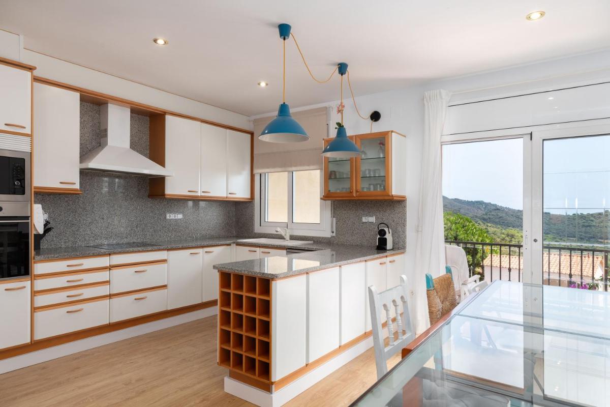 Hauzify I Villa Malvet view 5