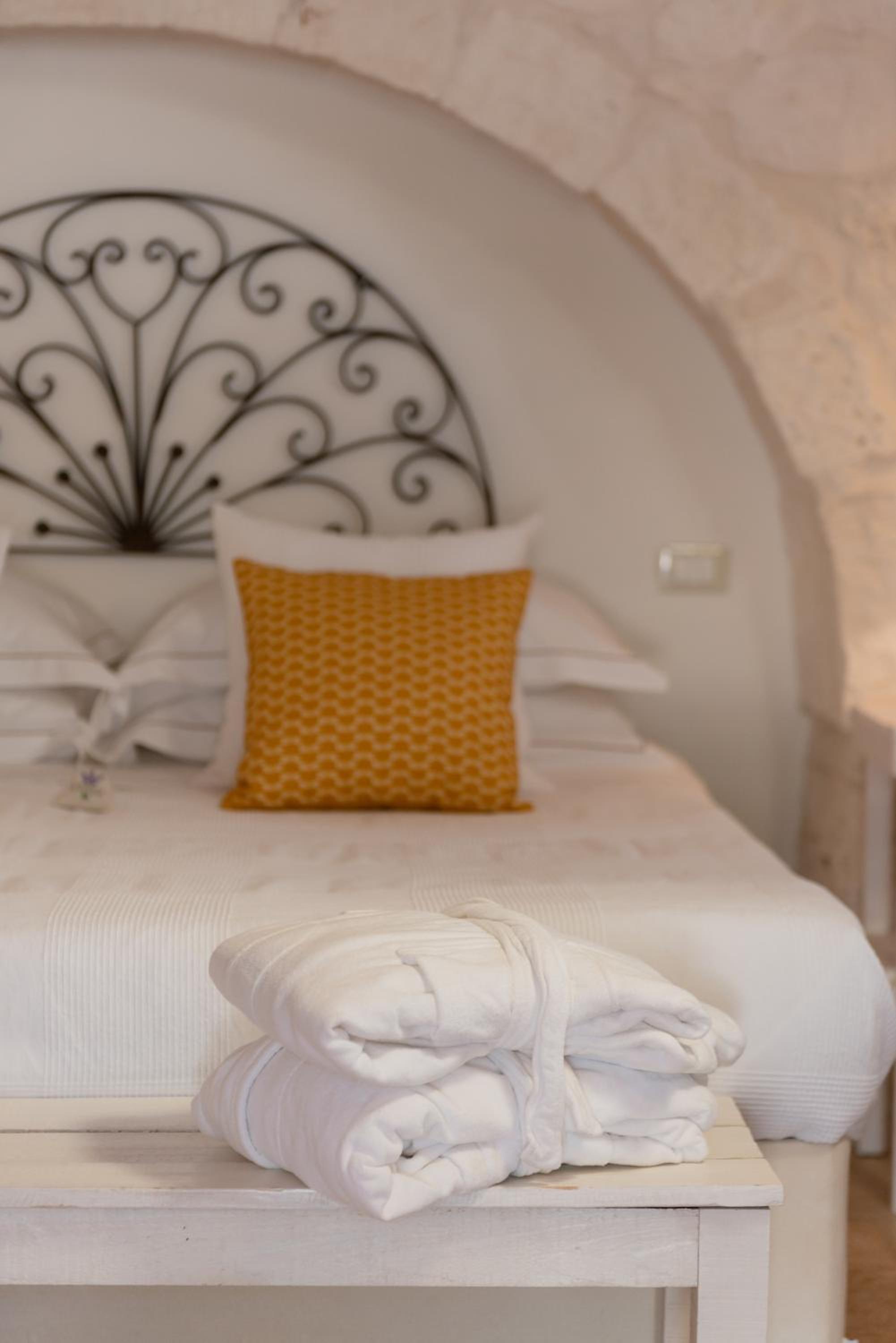 Casa Badra - Elegant 5BR Villa in Puglia