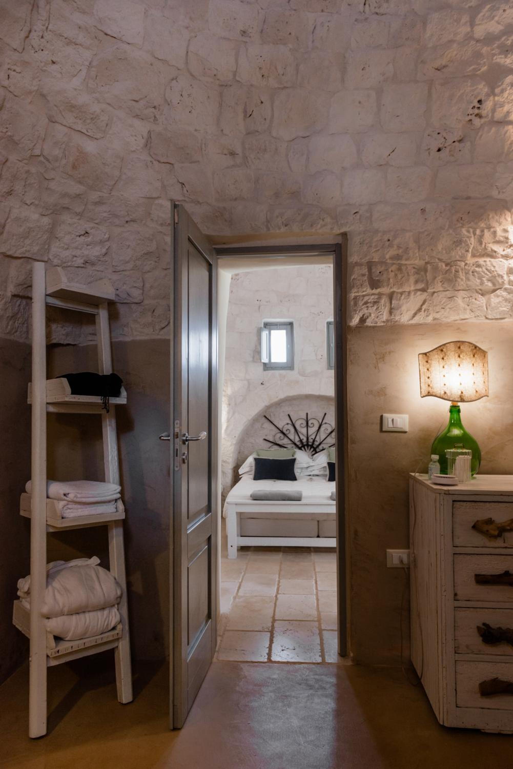 Casa Badra - Elegant 5BR Villa in Puglia